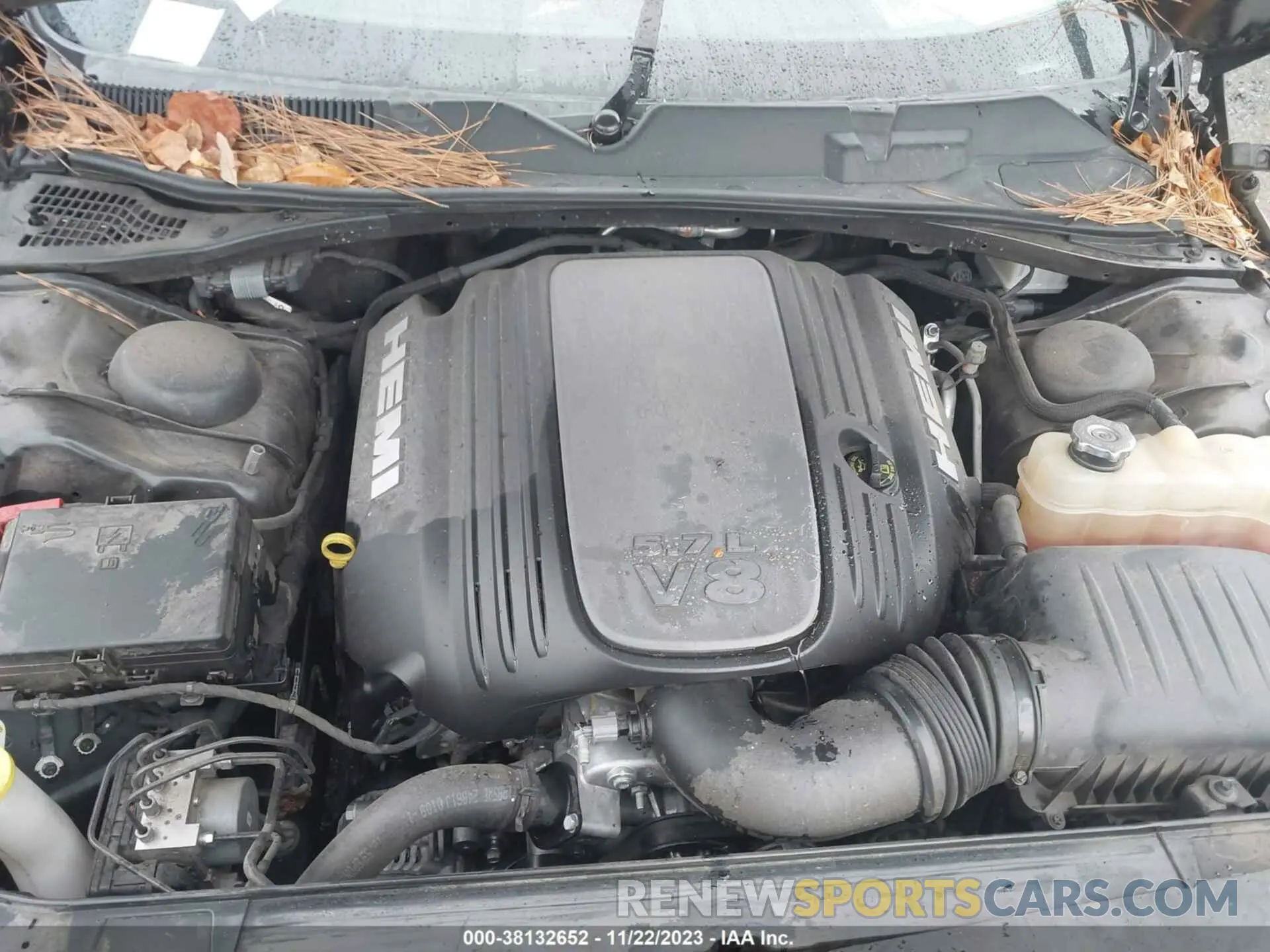 10 fotografías del automóvil dañado 2C3CDZBT6KH592942 DODGE CHALLENGER 2019