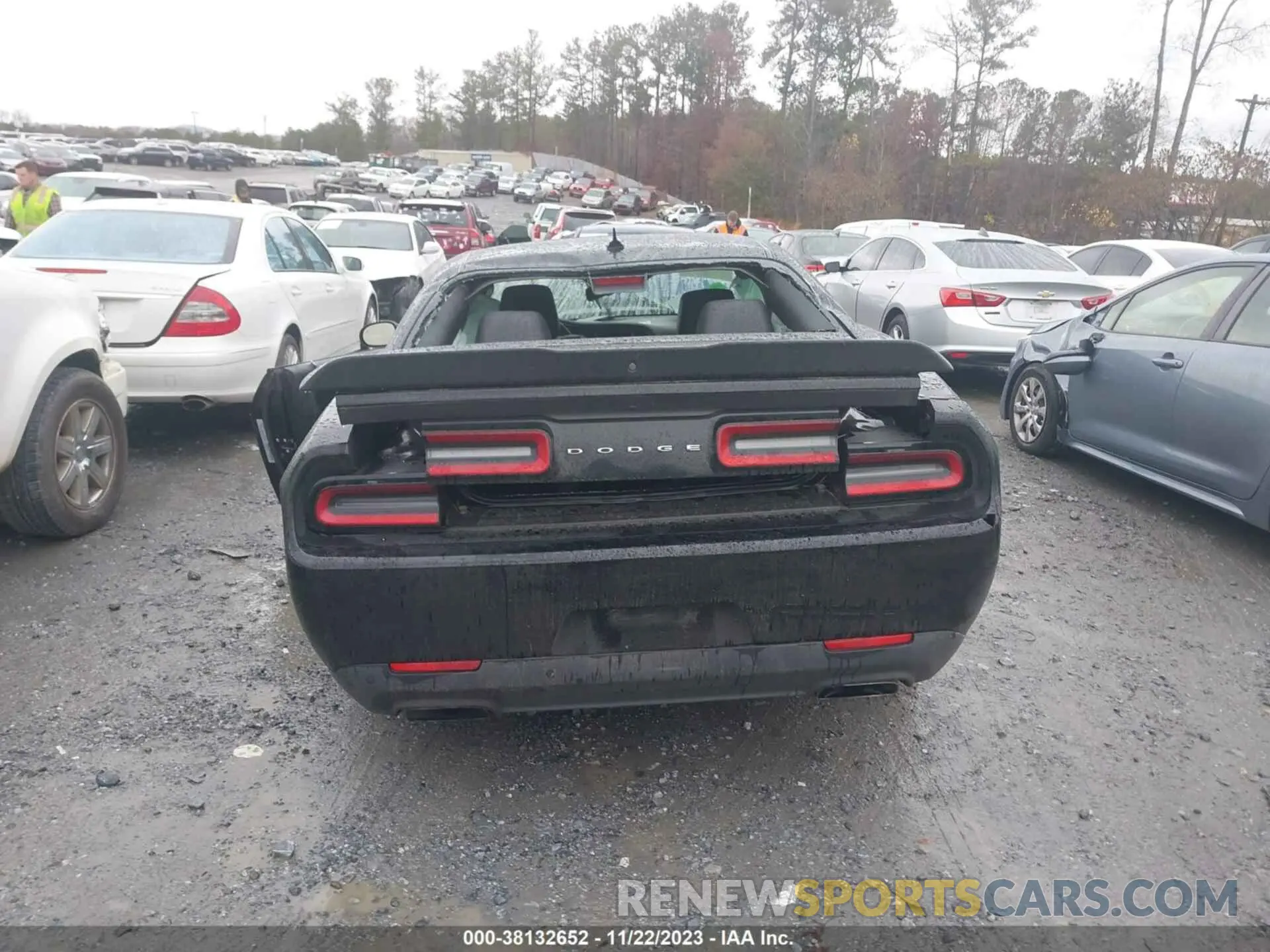 16 fotografías del automóvil dañado 2C3CDZBT6KH592942 DODGE CHALLENGER 2019