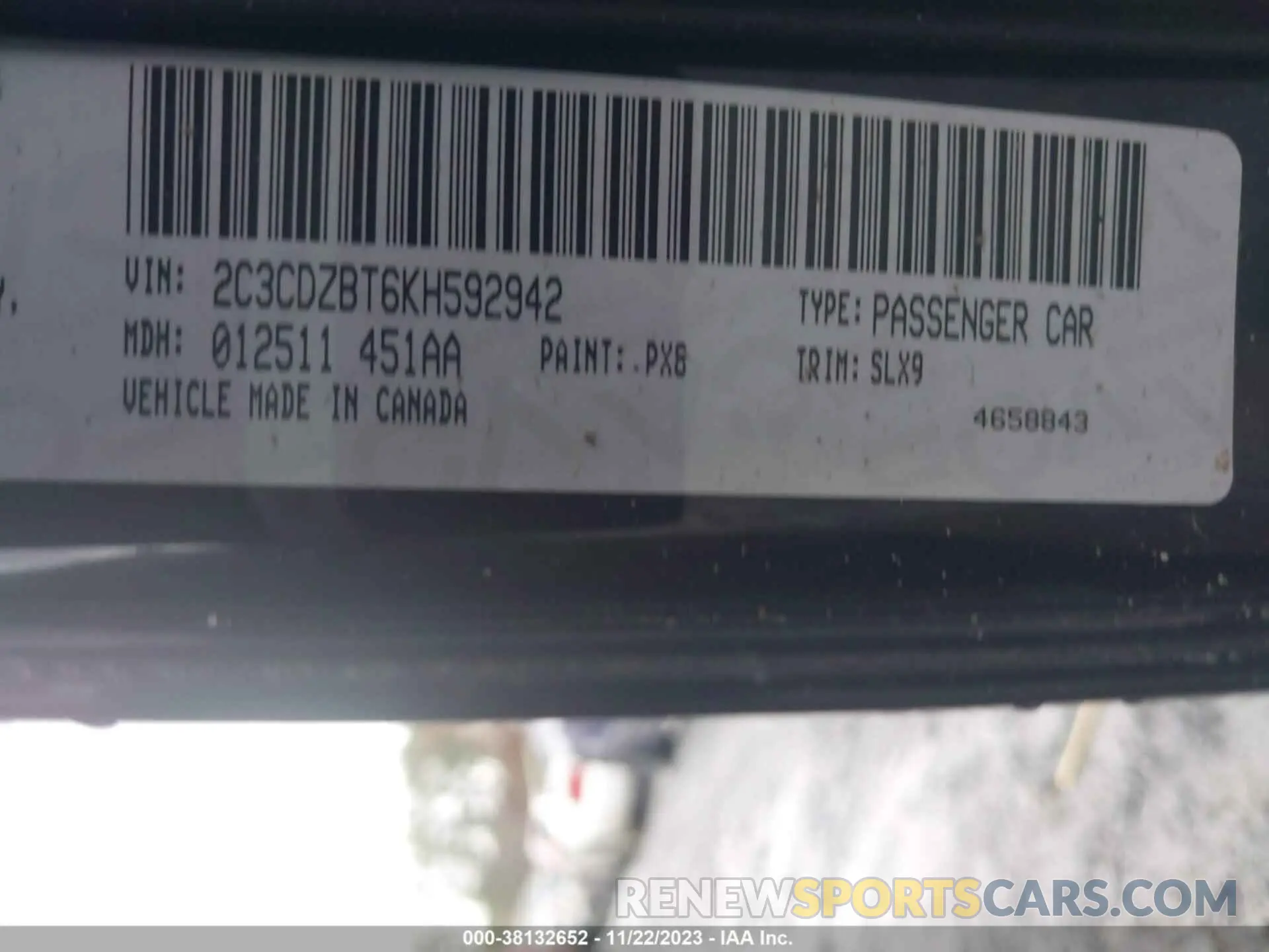 9 fotografías del automóvil dañado 2C3CDZBT6KH592942 DODGE CHALLENGER 2019