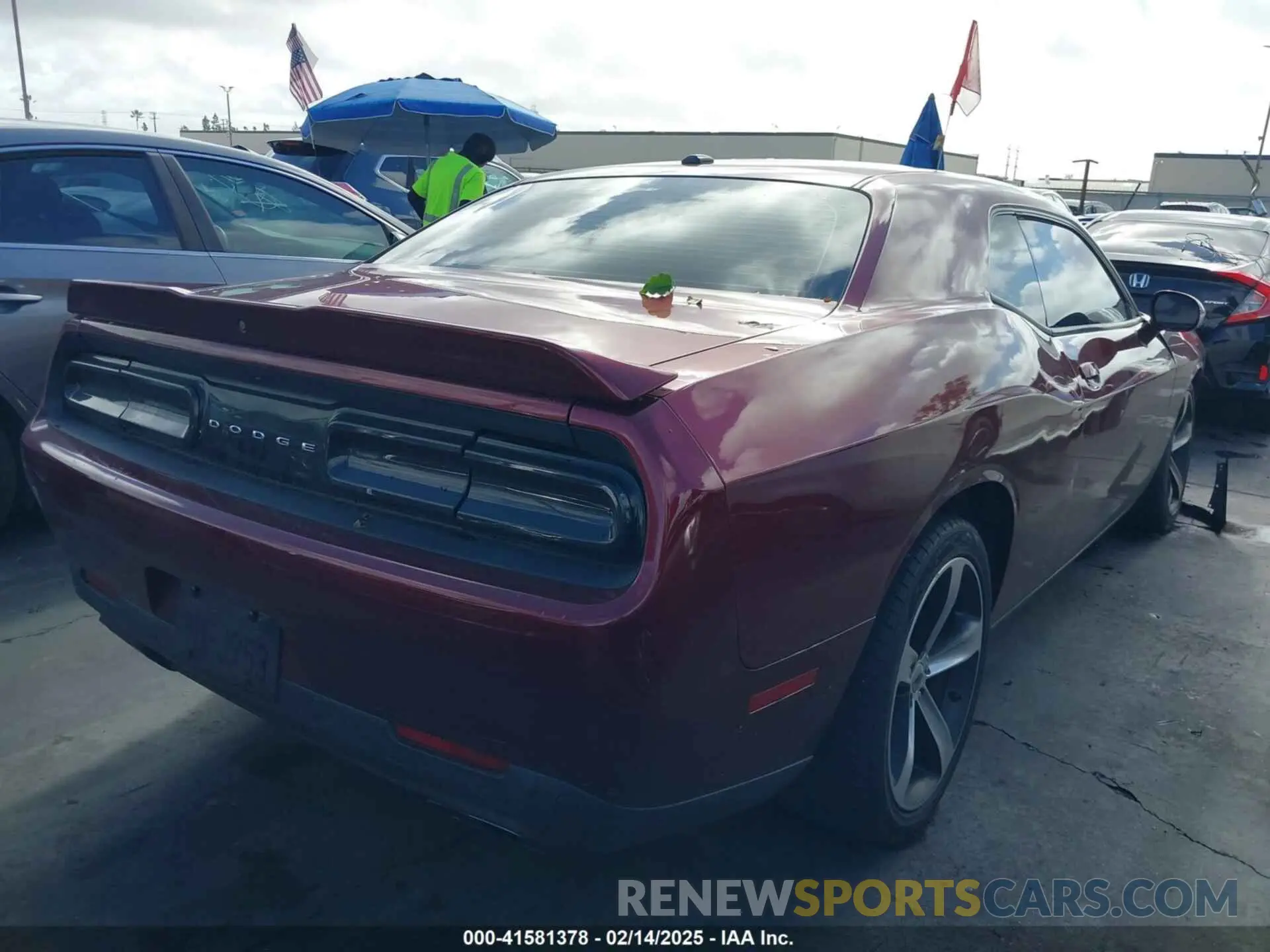 4 fotografías del automóvil dañado 2C3CDZBT6KH660527 DODGE CHALLENGER 2019