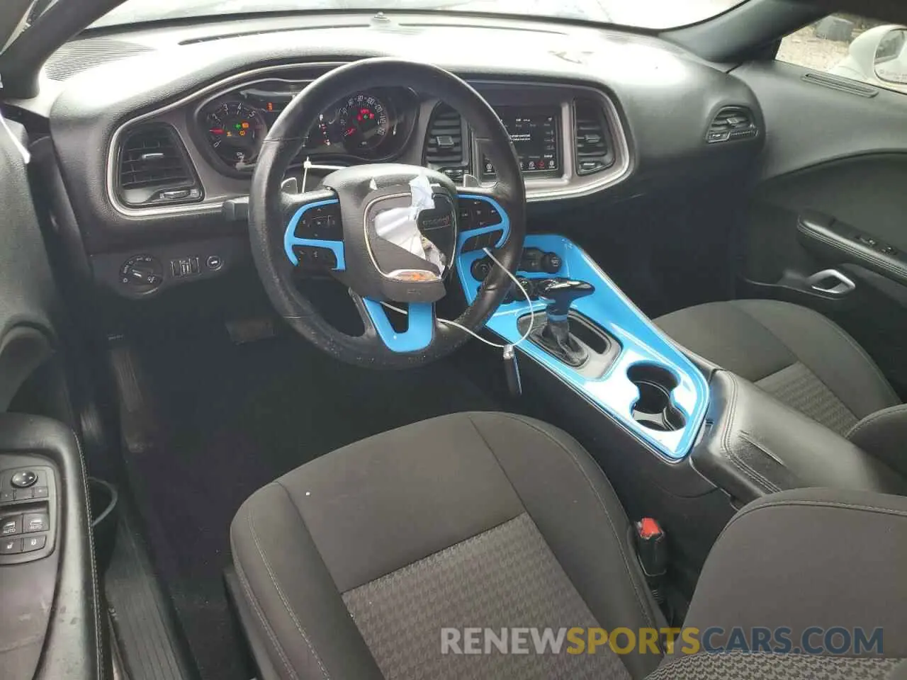 8 fotografías del automóvil dañado 2C3CDZBT7KH606198 DODGE CHALLENGER 2019