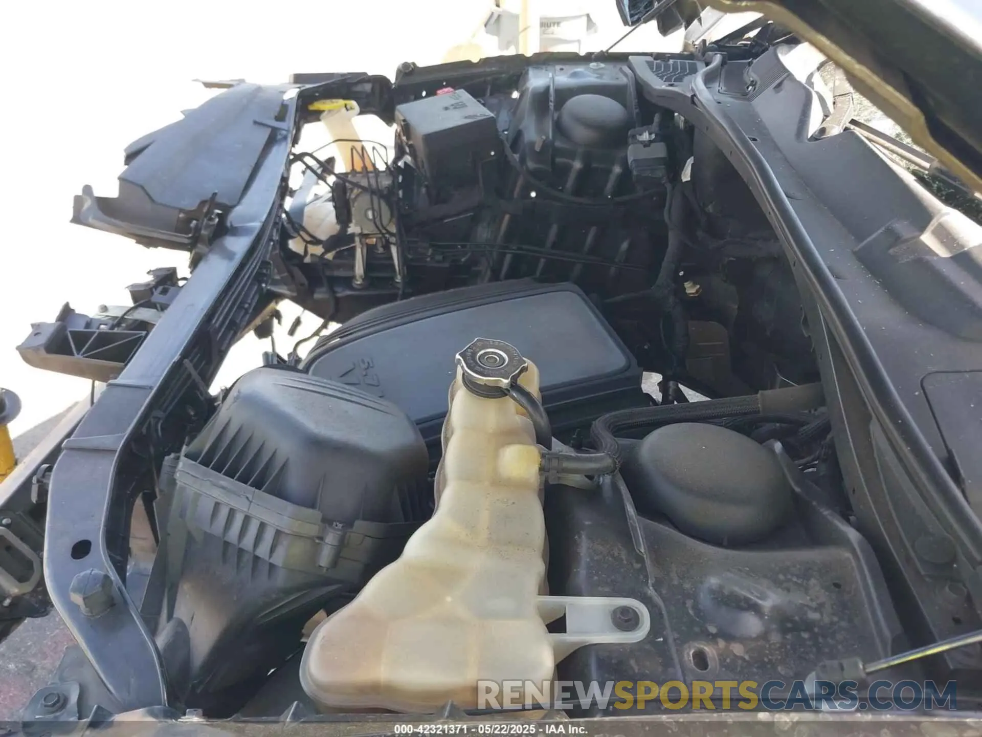 18 fotografías del automóvil dañado 2C3CDZBT8KH574054 DODGE CHALLENGER 2019