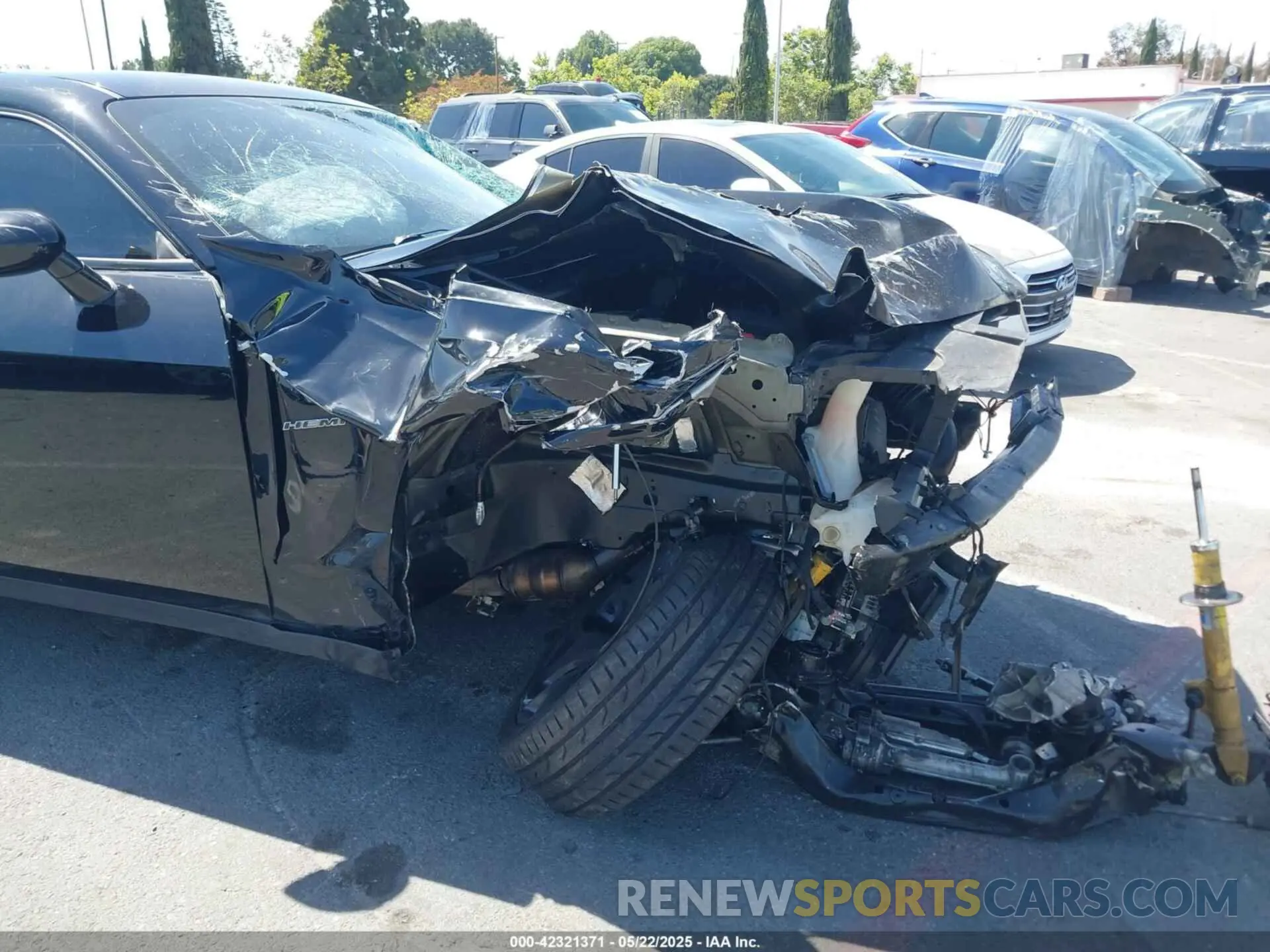 19 fotografías del automóvil dañado 2C3CDZBT8KH574054 DODGE CHALLENGER 2019
