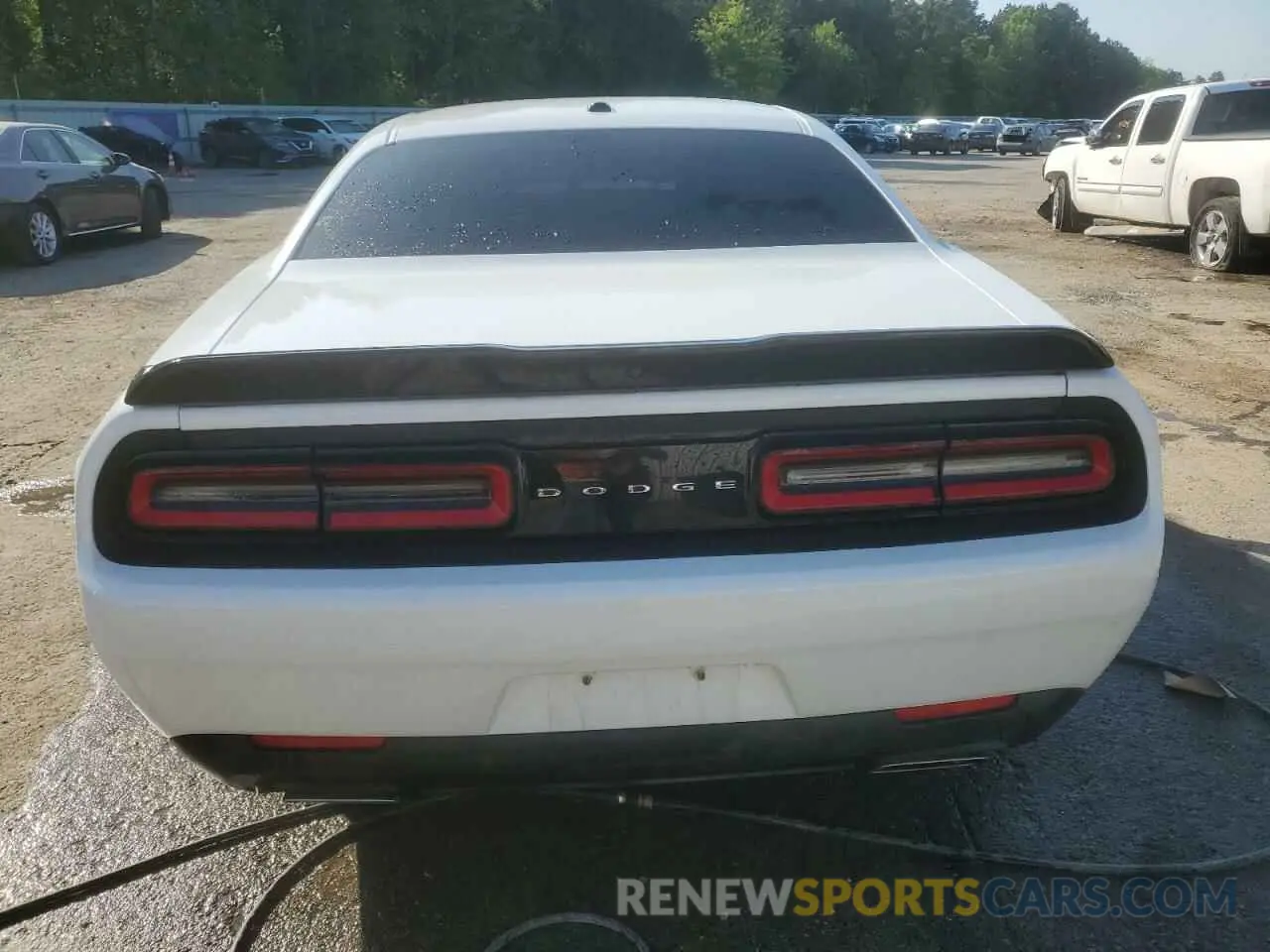 6 fotografías del automóvil dañado 2C3CDZBT8KH641638 DODGE CHALLENGER 2019