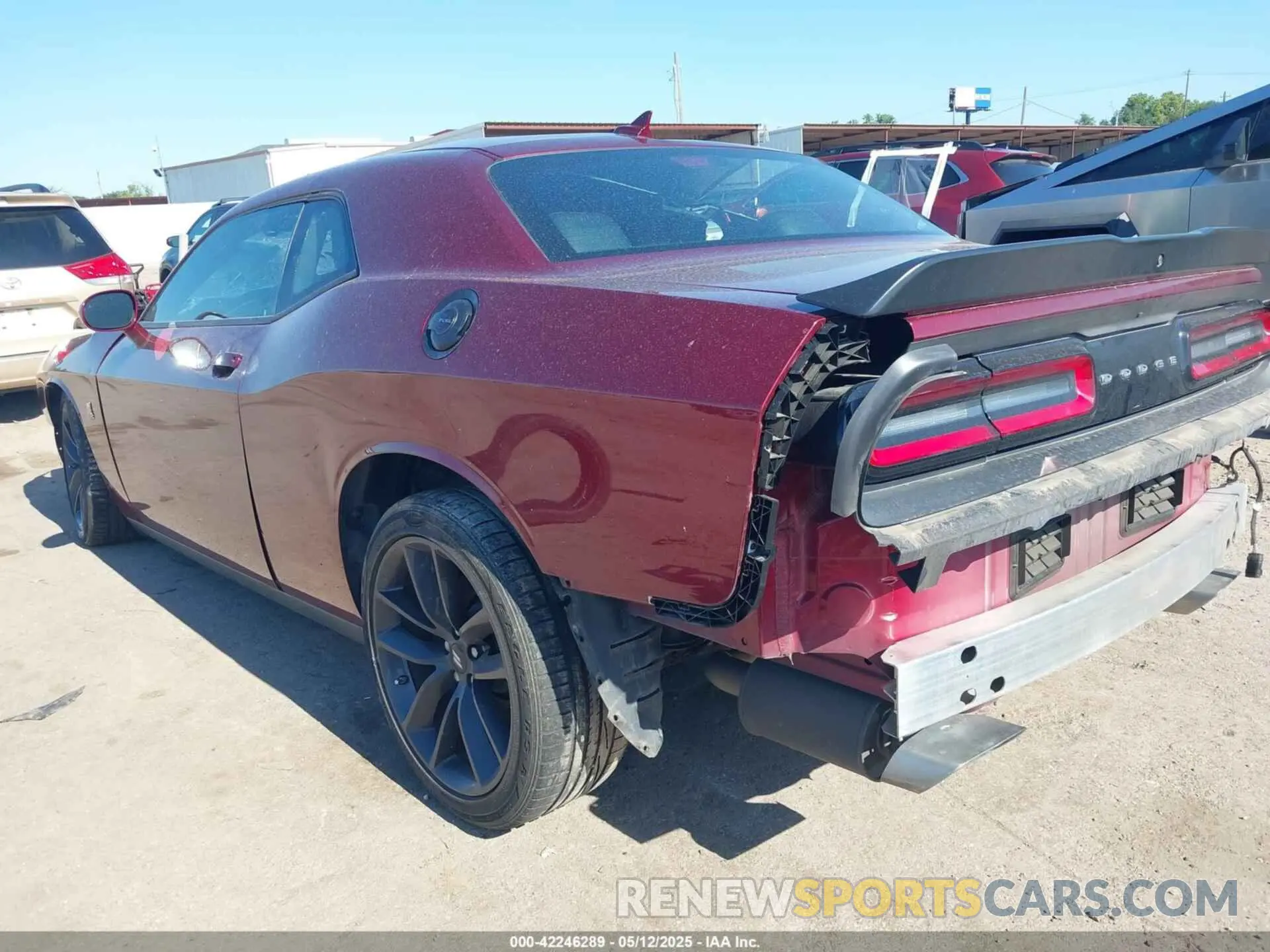 3 fotografías del automóvil dañado 2C3CDZFJ1KH666745 DODGE CHALLENGER 2019