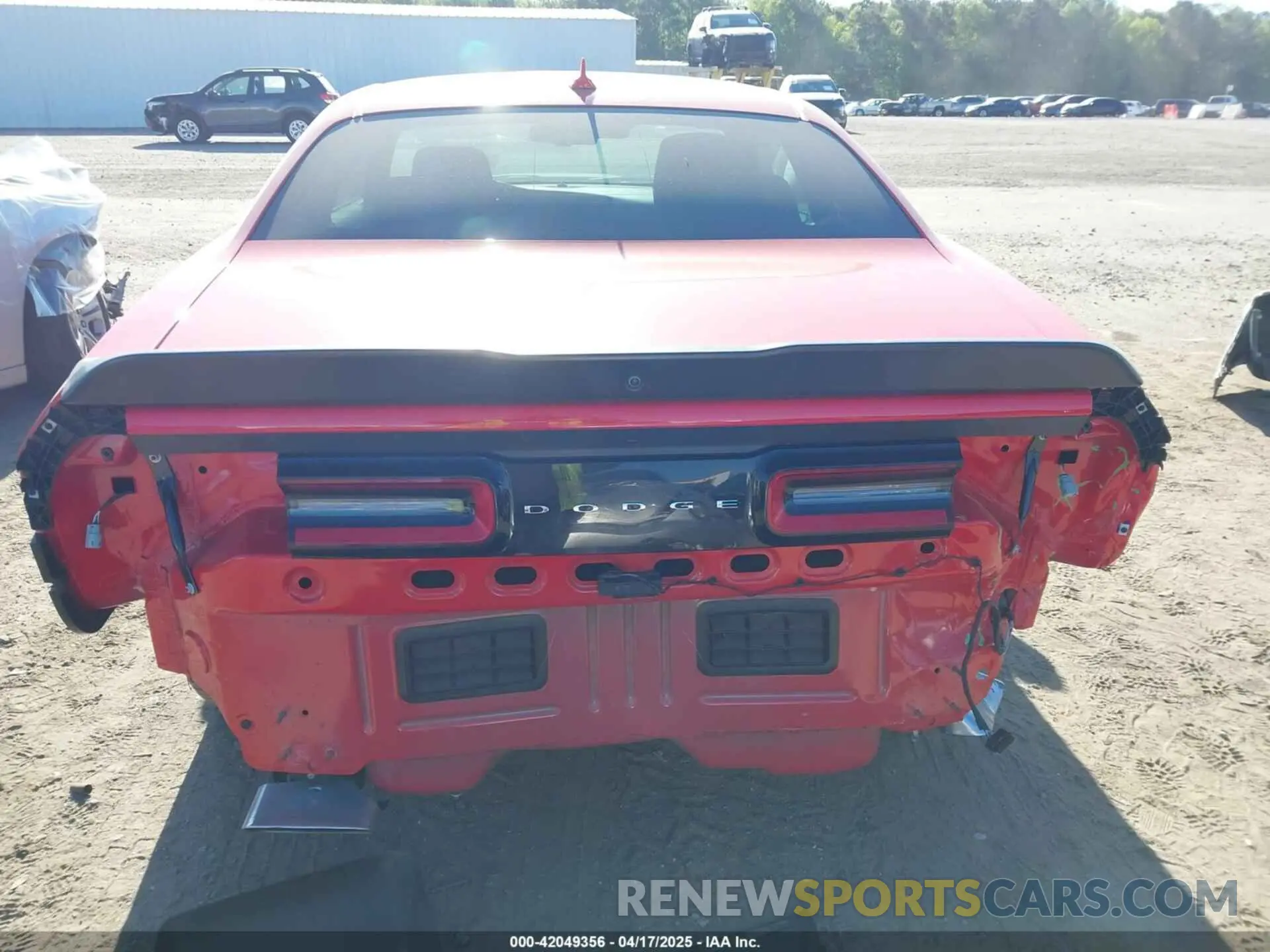 17 fotografías del automóvil dañado 2C3CDZFJ2KH570865 DODGE CHALLENGER 2019