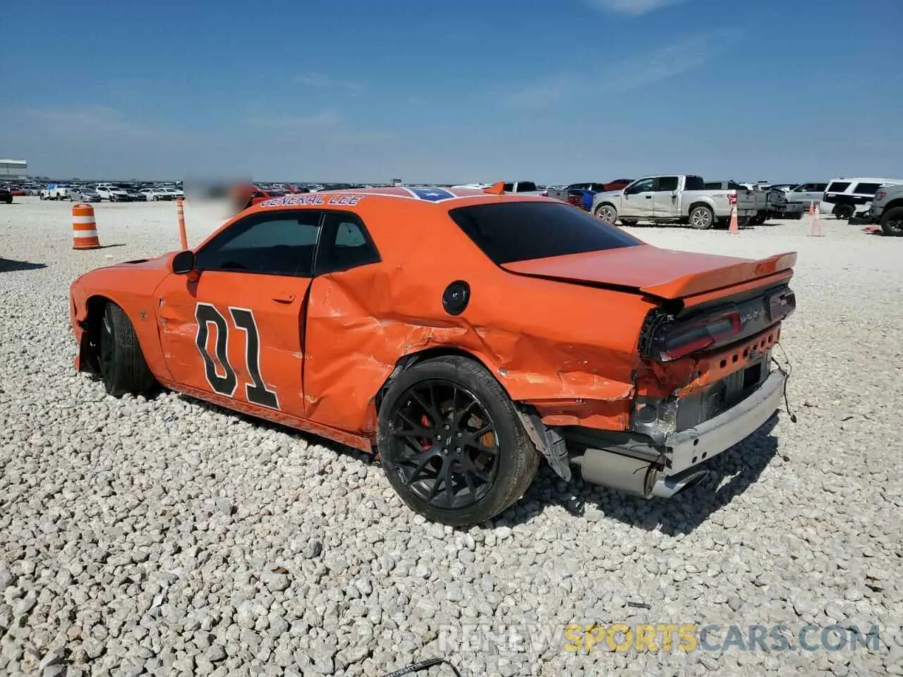 2 fotografías del automóvil dañado 2C3CDZFJ2KH719596 DODGE CHALLENGER 2019