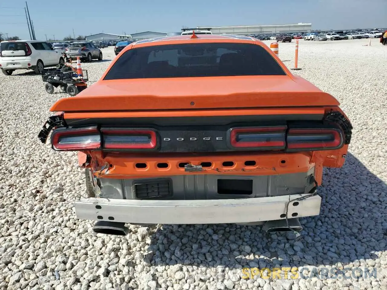 6 fotografías del automóvil dañado 2C3CDZFJ2KH719596 DODGE CHALLENGER 2019