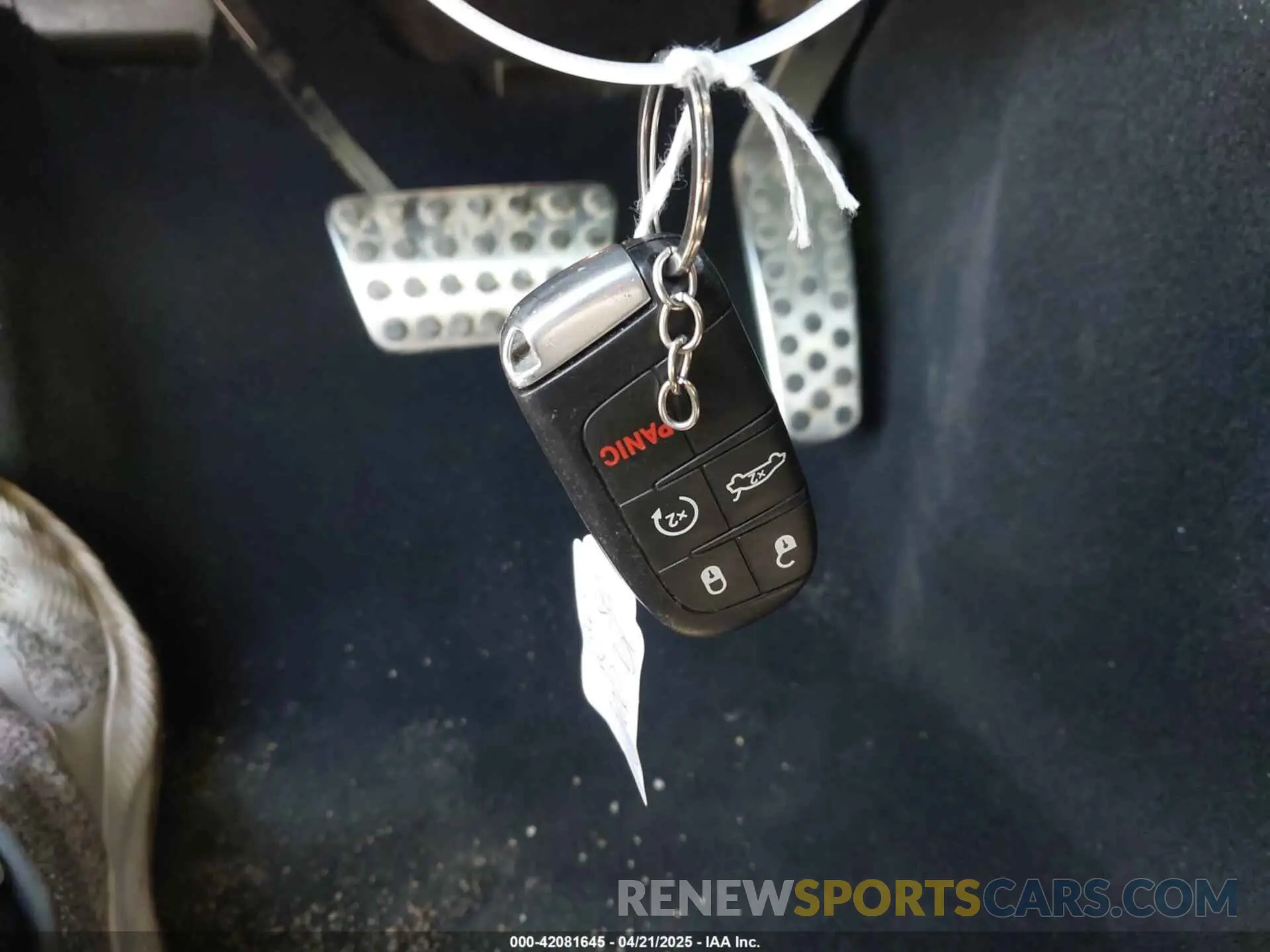 11 fotografías del automóvil dañado 2C3CDZFJ3KH625596 DODGE CHALLENGER 2019