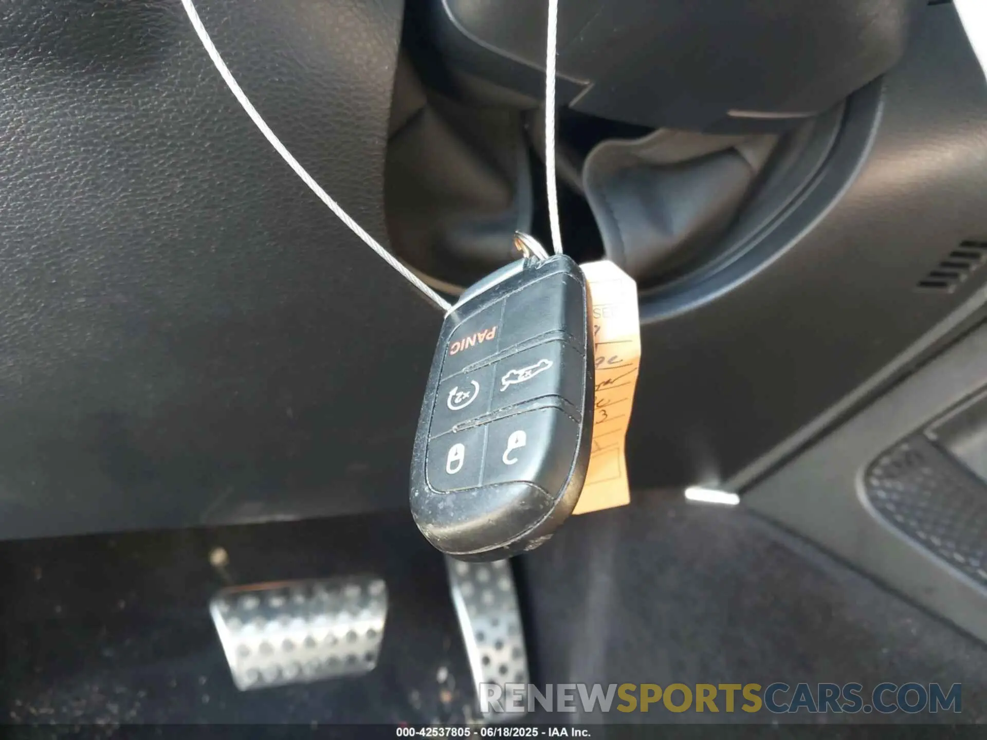 11 fotografías del automóvil dañado 2C3CDZFJ5KH529257 DODGE CHALLENGER 2019