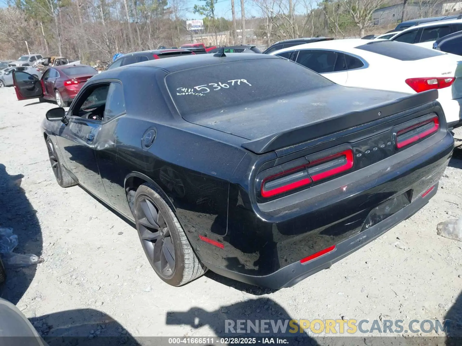 3 fotografías del automóvil dañado 2C3CDZFJ7KH563779 DODGE CHALLENGER 2019