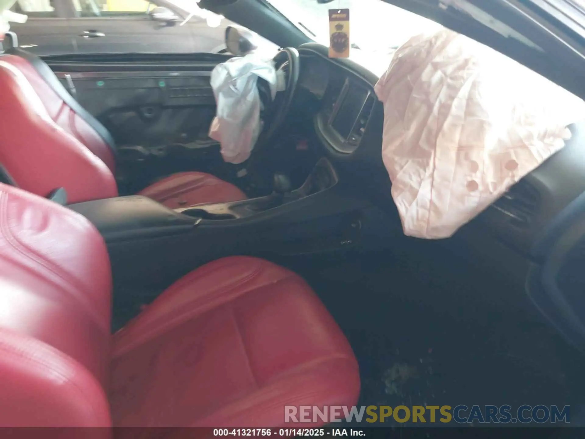 5 fotografías del automóvil dañado 2C3CDZFJ8KH561863 DODGE CHALLENGER 2019