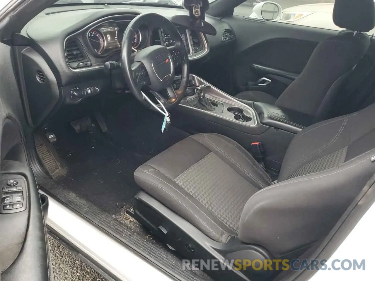 8 fotografías del automóvil dañado 2C3CDZGG0KH607205 DODGE CHALLENGER 2019