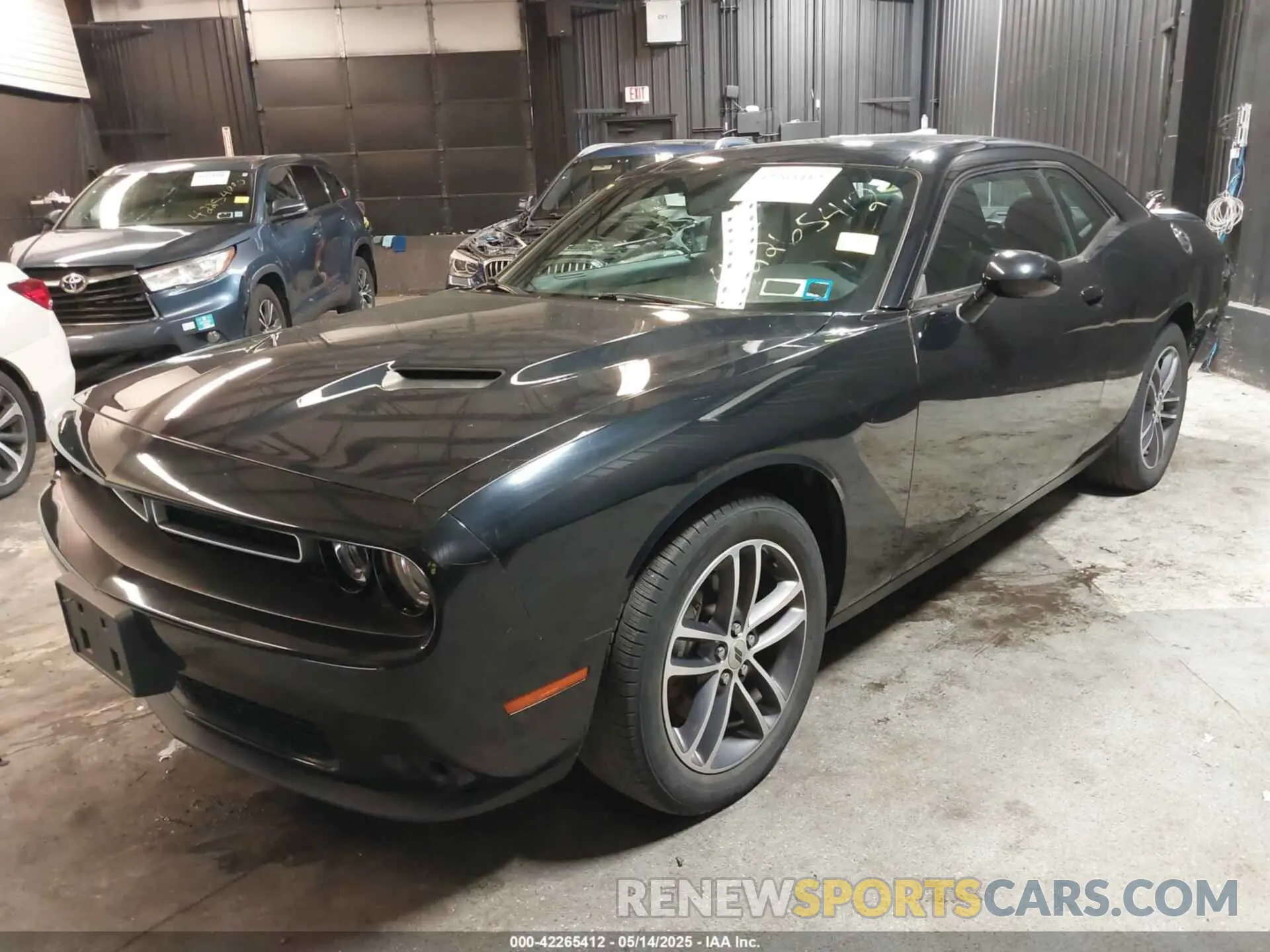 2 fotografías del automóvil dañado 2C3CDZGG8KH690379 DODGE CHALLENGER 2019