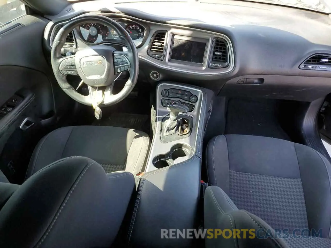 8 fotografías del automóvil dañado 2C3CDZJG0KH621095 DODGE CHALLENGER 2019