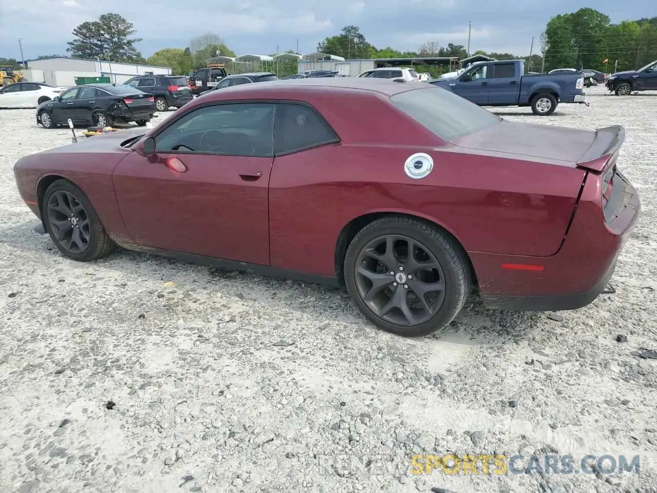 2 fotografías del automóvil dañado 2C3CDZJG5KH759487 DODGE CHALLENGER 2019