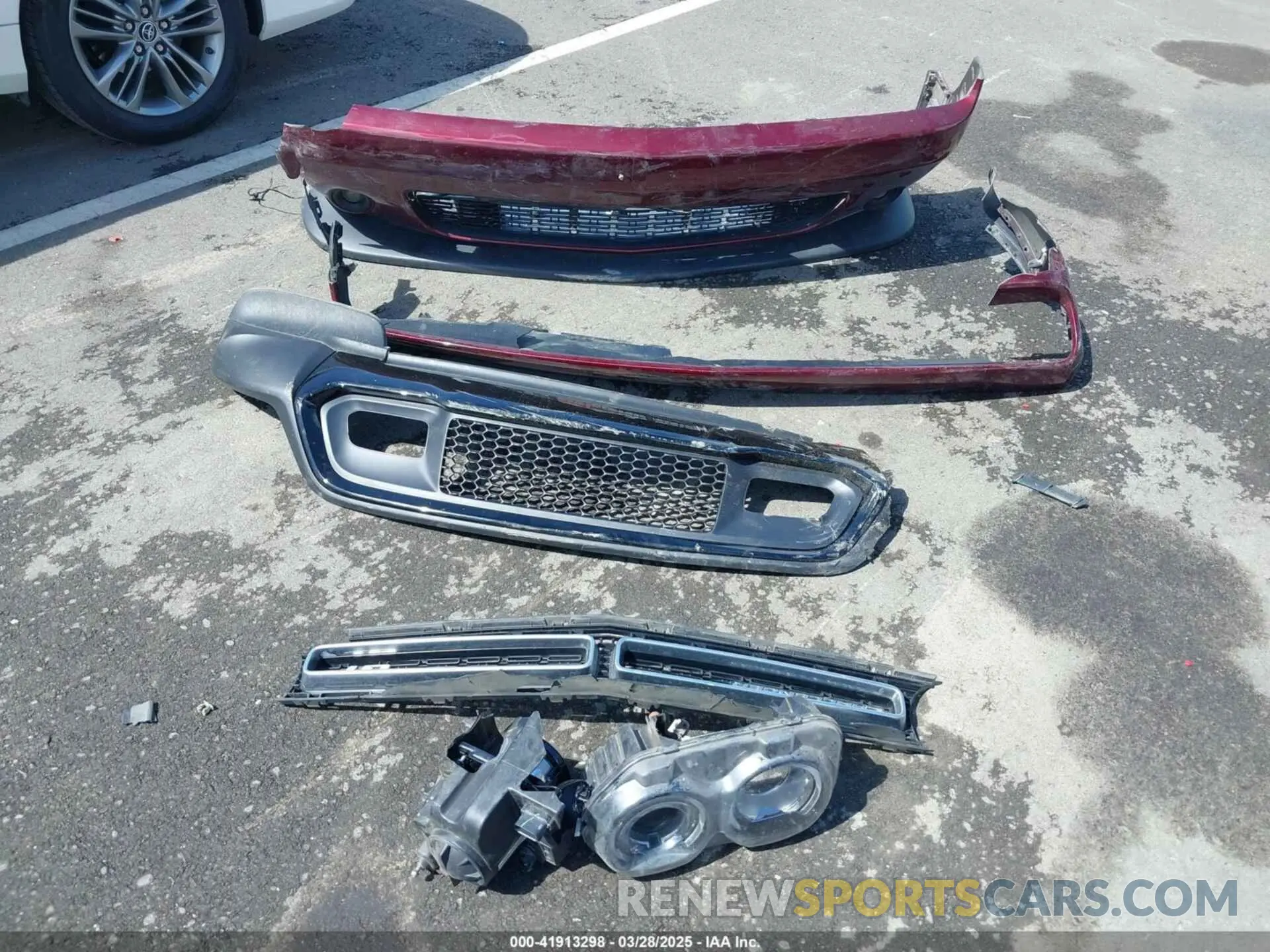 12 fotografías del automóvil dañado 2C3CDZJG9KH727643 DODGE CHALLENGER 2019