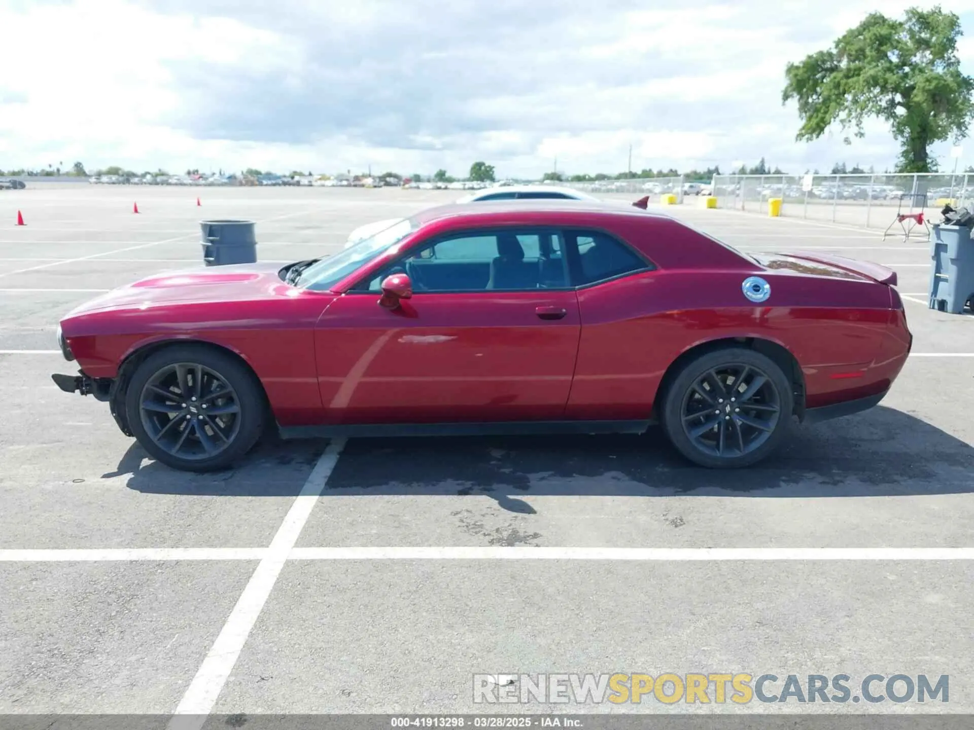 15 fotografías del automóvil dañado 2C3CDZJG9KH727643 DODGE CHALLENGER 2019