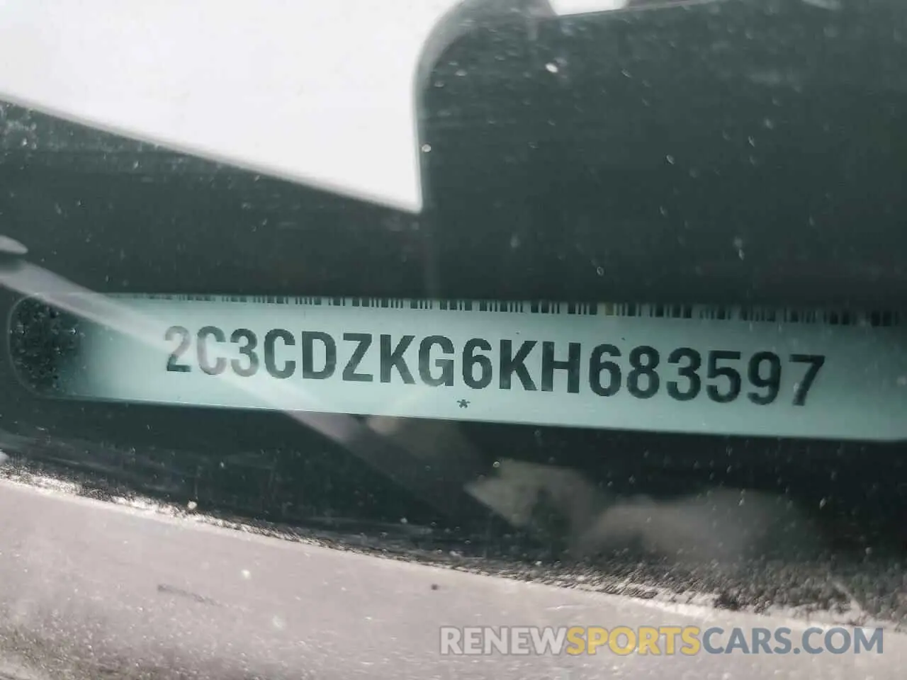 13 fotografías del automóvil dañado 2C3CDZKG6KH683597 DODGE CHALLENGER 2019