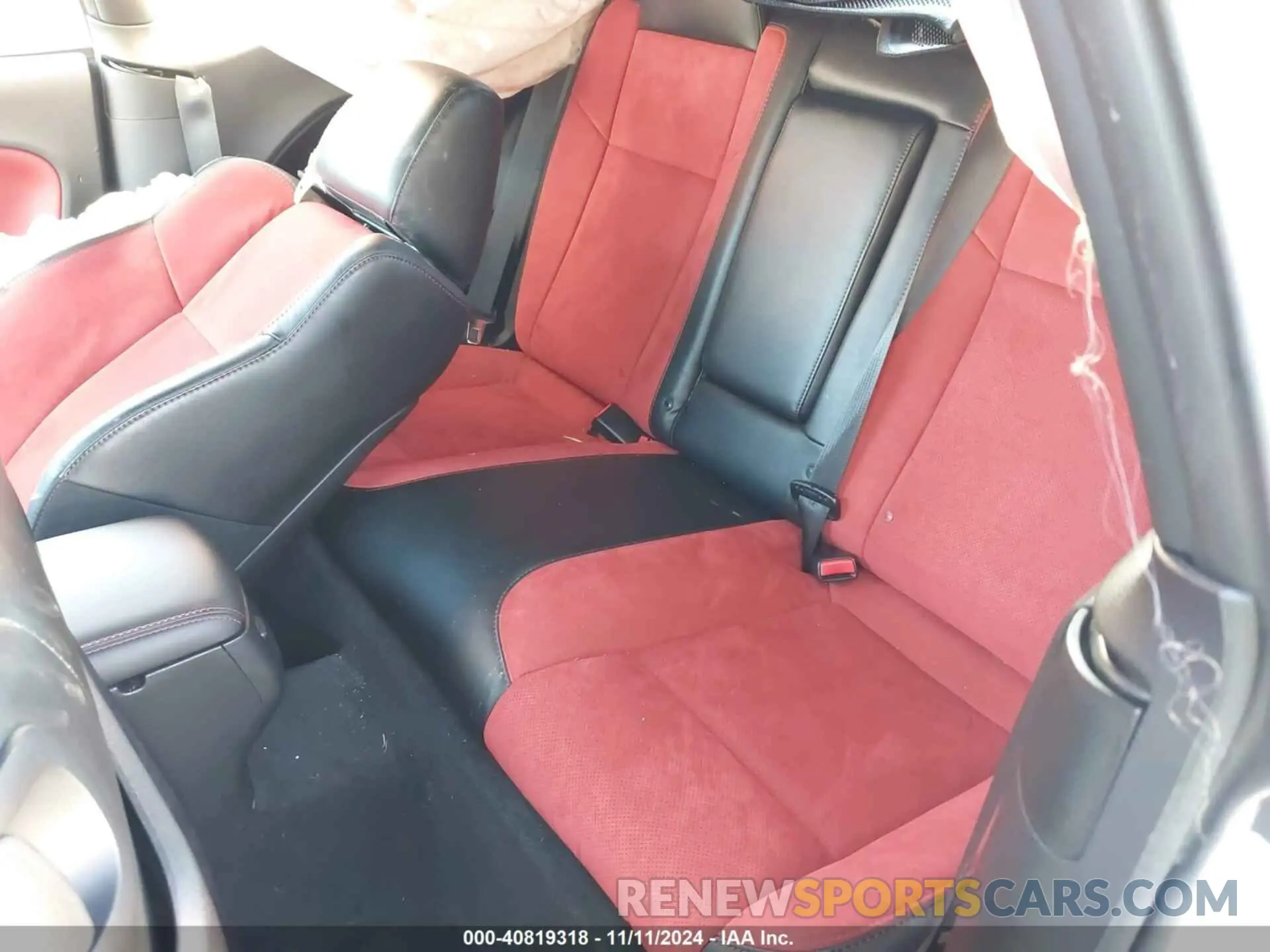 8 fotografías del automóvil dañado 2C3CDZKG7KH517637 DODGE CHALLENGER 2019