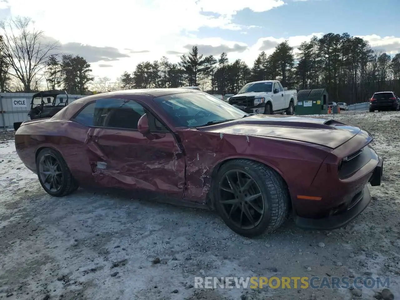 4 fotografías del automóvil dañado 2C3CDZKG7KH624218 DODGE CHALLENGER 2019