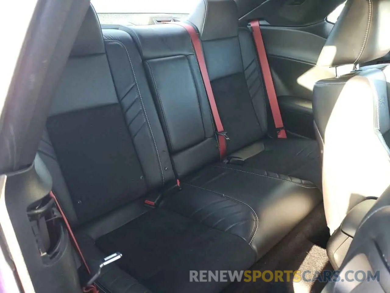 10 fotografías del automóvil dañado 2C3CDZL92KH579723 DODGE CHALLENGER 2019
