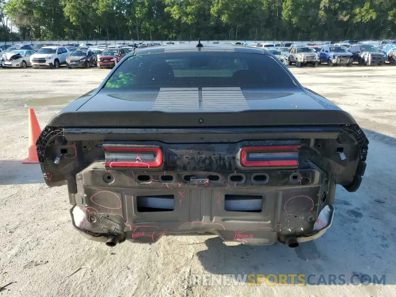 6 fotografías del automóvil dañado 2C3CDZAG3LH135253 DODGE CHALLENGER 2020