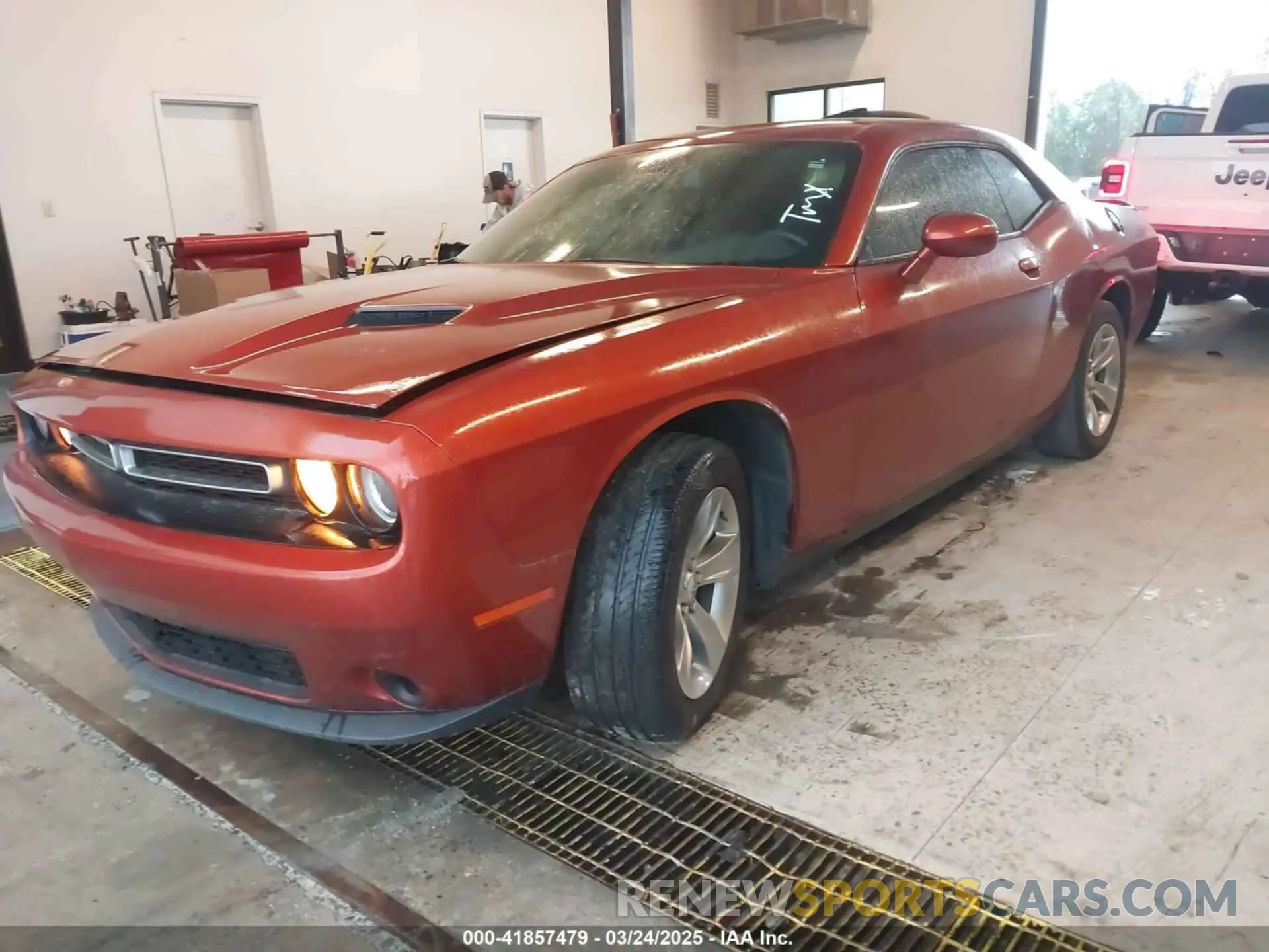 2 fotografías del automóvil dañado 2C3CDZAG6LH181644 DODGE CHALLENGER 2020