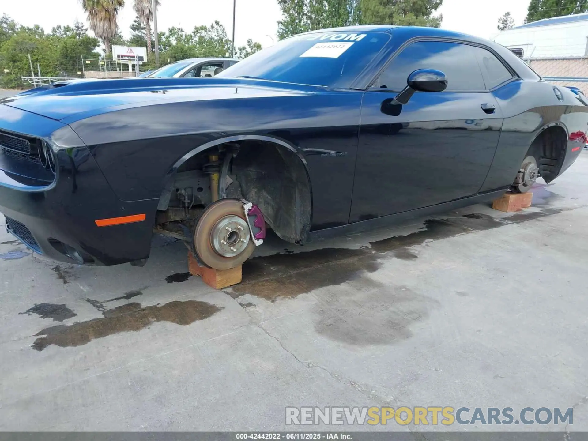 6 fotografías del automóvil dañado 2C3CDZBT4LH195070 DODGE CHALLENGER 2020