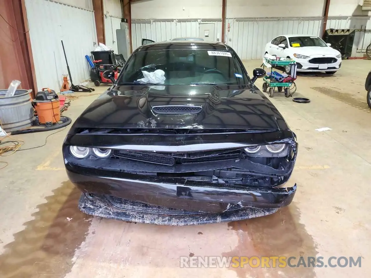 5 fotografías del automóvil dañado 2C3CDZBT7LH105894 DODGE CHALLENGER 2020