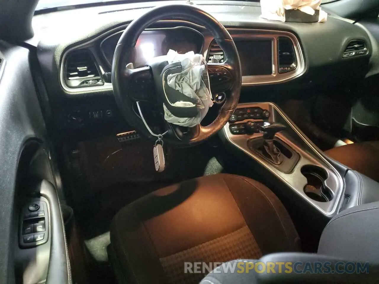 8 fotografías del automóvil dañado 2C3CDZBT7LH105894 DODGE CHALLENGER 2020
