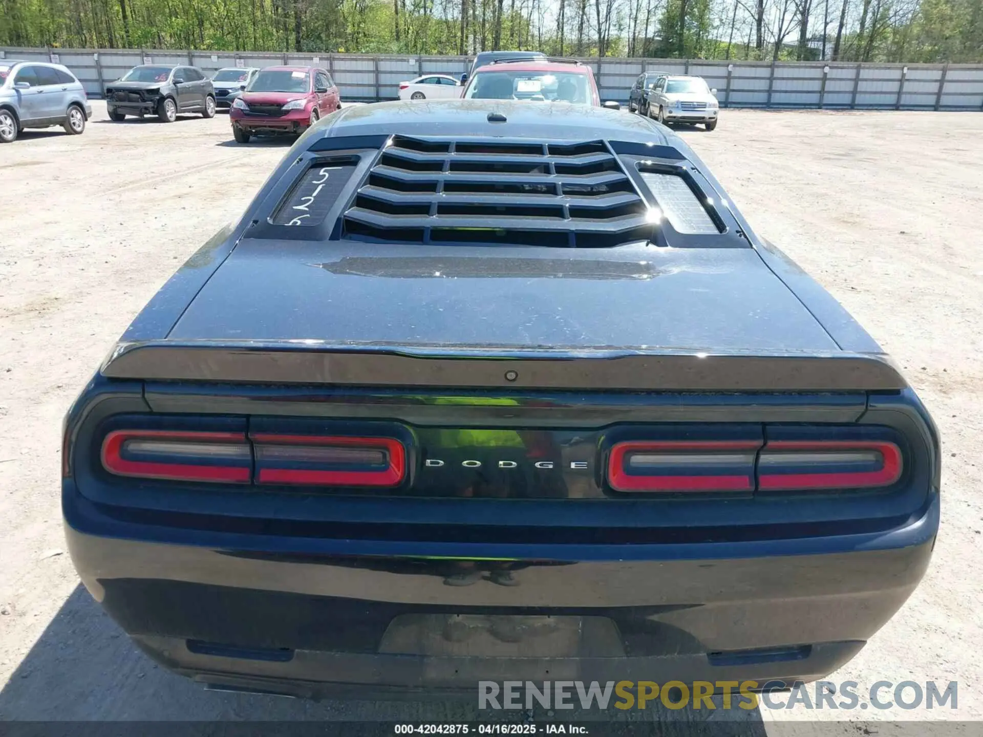 16 fotografías del automóvil dañado 2C3CDZBT7LH125126 DODGE CHALLENGER 2020