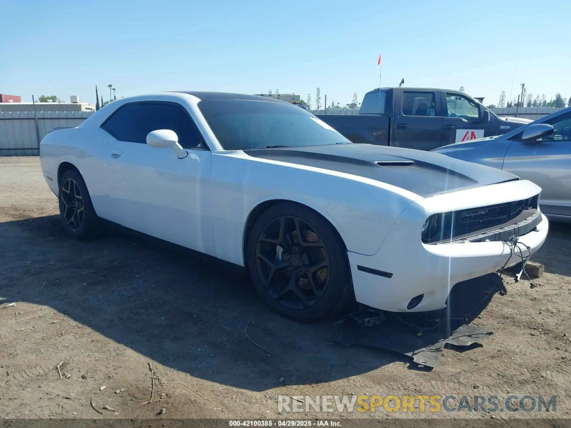 13 fotografías del automóvil dañado 2C3CDZBT7LH218891 DODGE CHALLENGER 2020