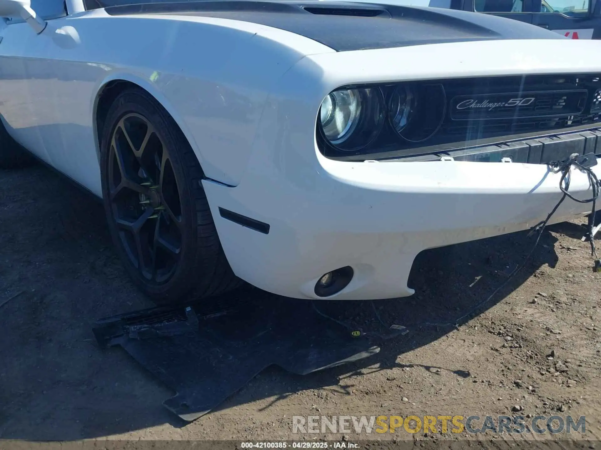 19 fotografías del automóvil dañado 2C3CDZBT7LH218891 DODGE CHALLENGER 2020