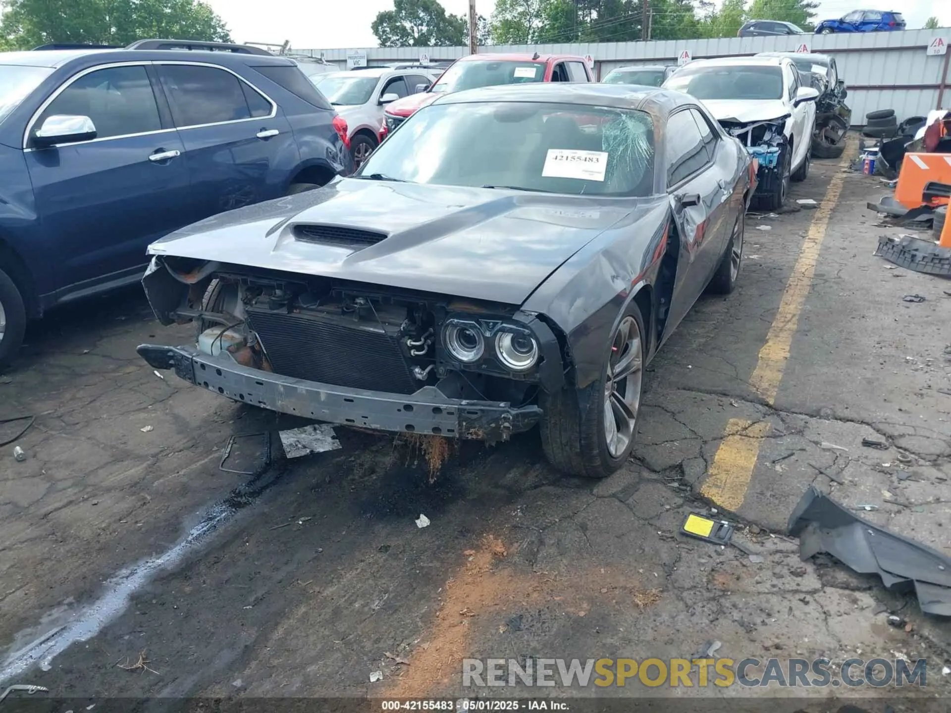2 fotografías del automóvil dañado 2C3CDZBT8LH118265 DODGE CHALLENGER 2020