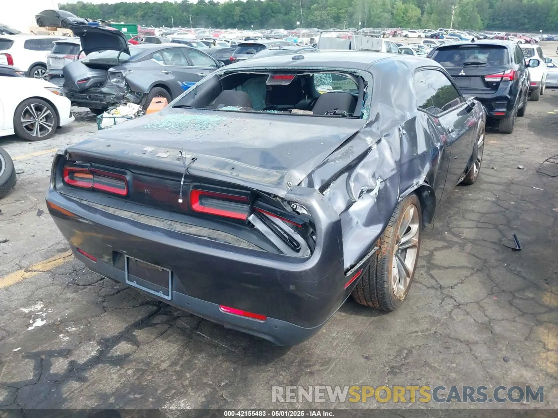 4 fotografías del automóvil dañado 2C3CDZBT8LH118265 DODGE CHALLENGER 2020