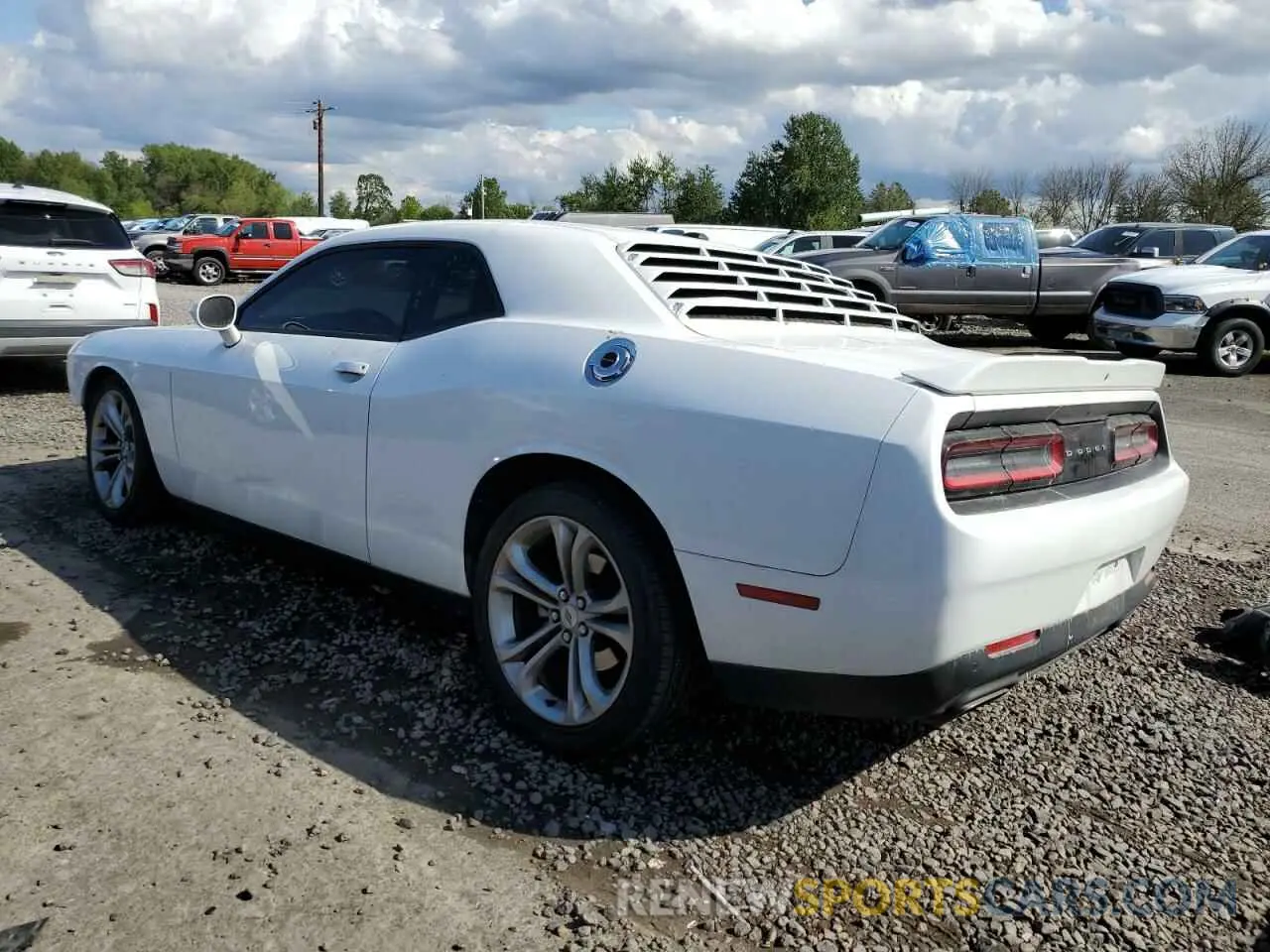 2 fotografías del automóvil dañado 2C3CDZBT8LH125152 DODGE CHALLENGER 2020