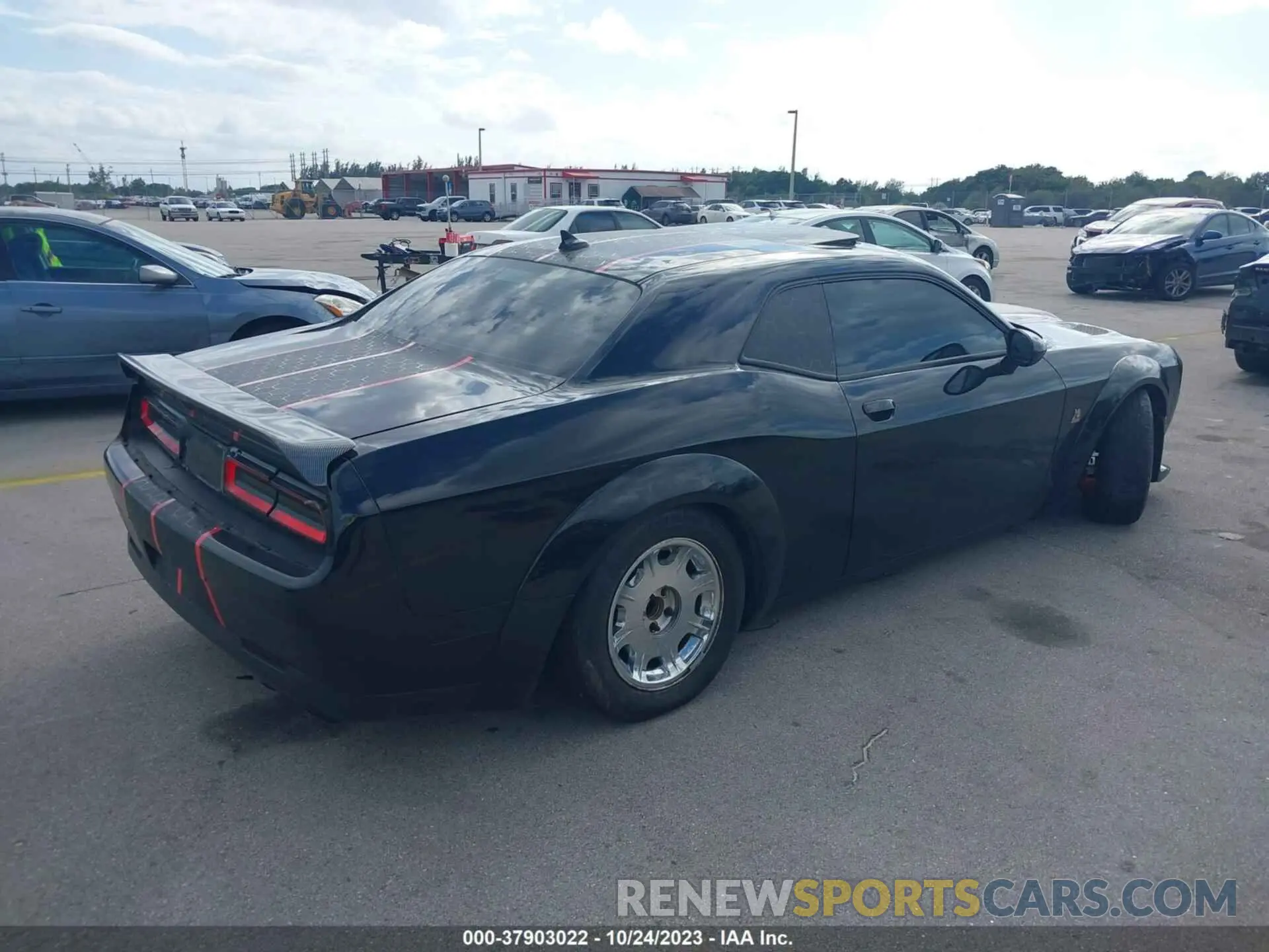 4 fotografías del automóvil dañado 2C3CDZFJ2LH203577 DODGE CHALLENGER 2020
