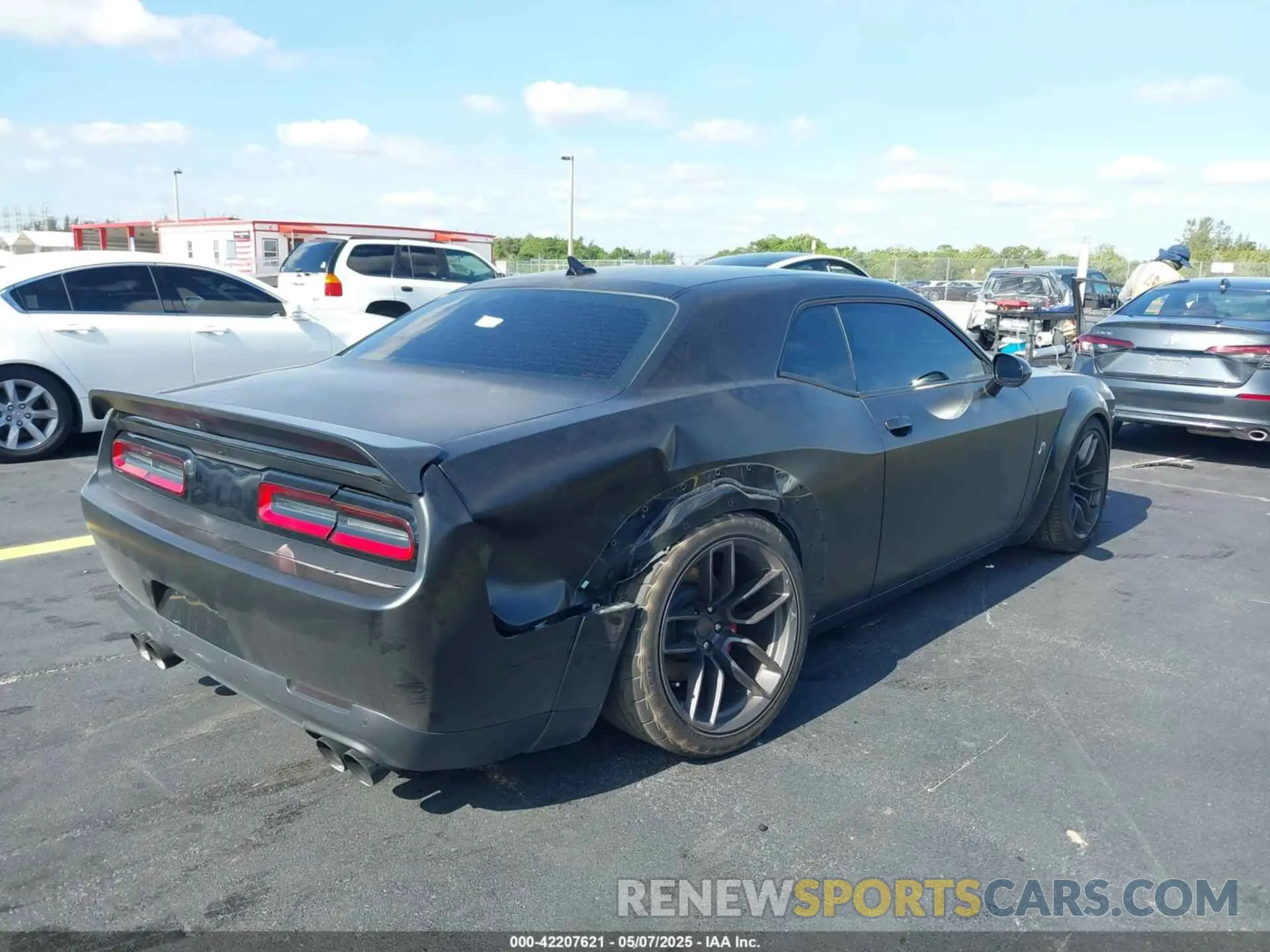 6 fotografías del automóvil dañado 2C3CDZFJ5LH103926 DODGE CHALLENGER 2020