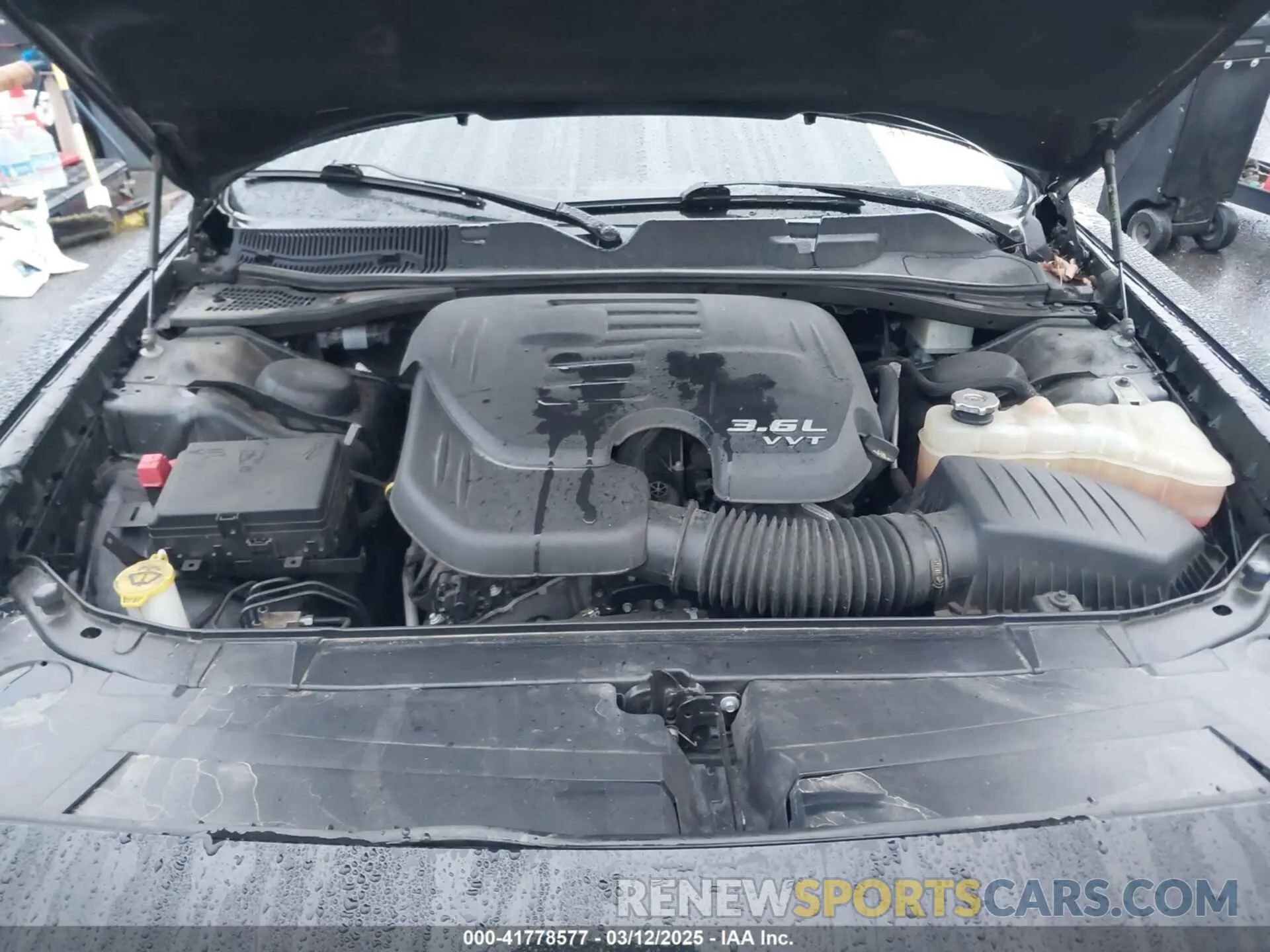 10 fotografías del automóvil dañado 2C3CDZJG2LH173024 DODGE CHALLENGER 2020