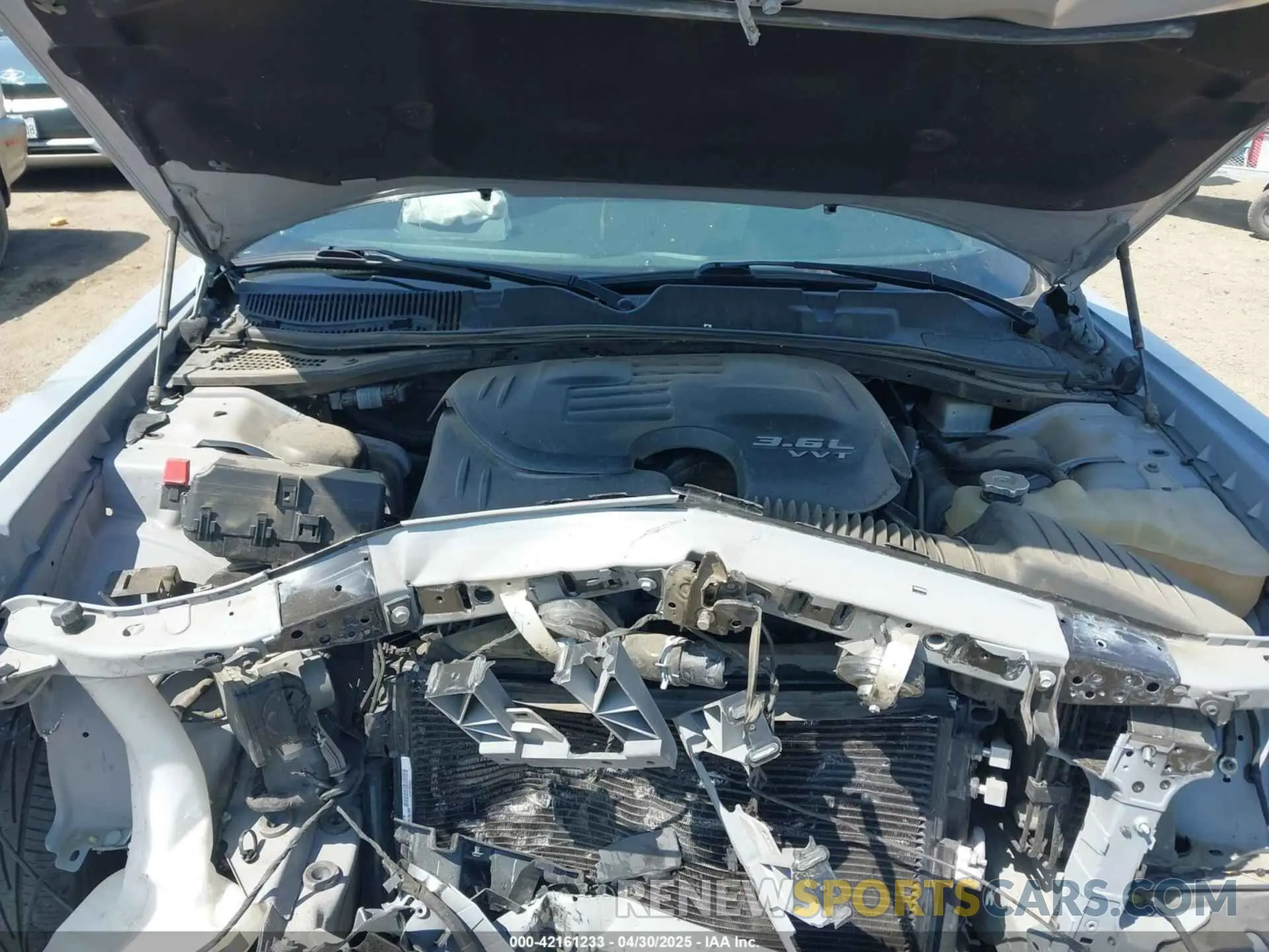 10 fotografías del automóvil dañado 2C3CDZJG4LH250475 DODGE CHALLENGER 2020