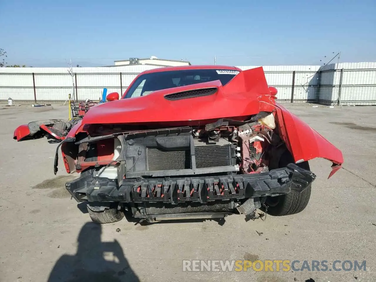 5 fotografías del automóvil dañado 2C3CDZJGXLH110124 DODGE CHALLENGER 2020