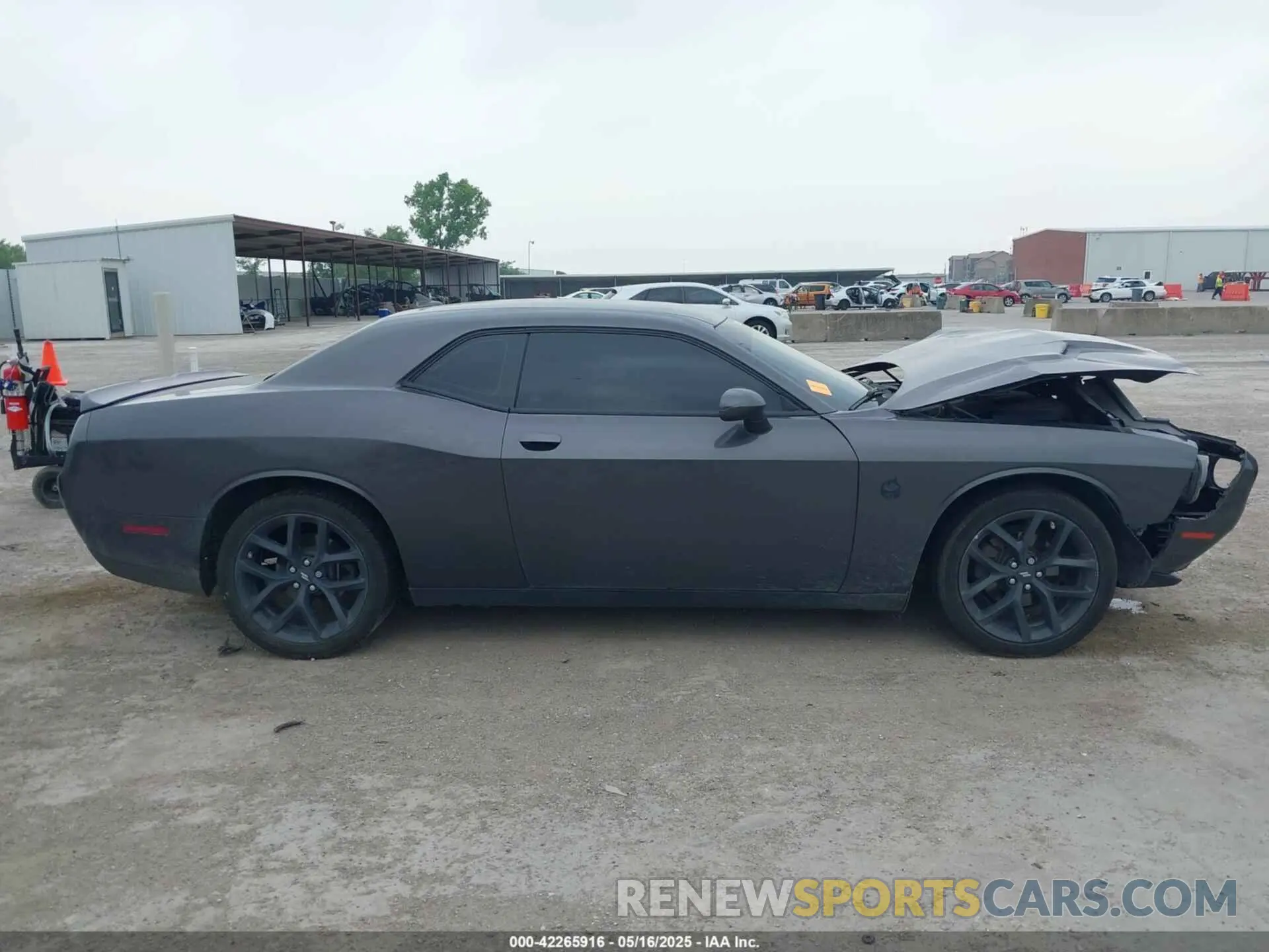 13 fotografías del automóvil dañado 2C3CDZAG9MH530913 DODGE CHALLENGER 2021
