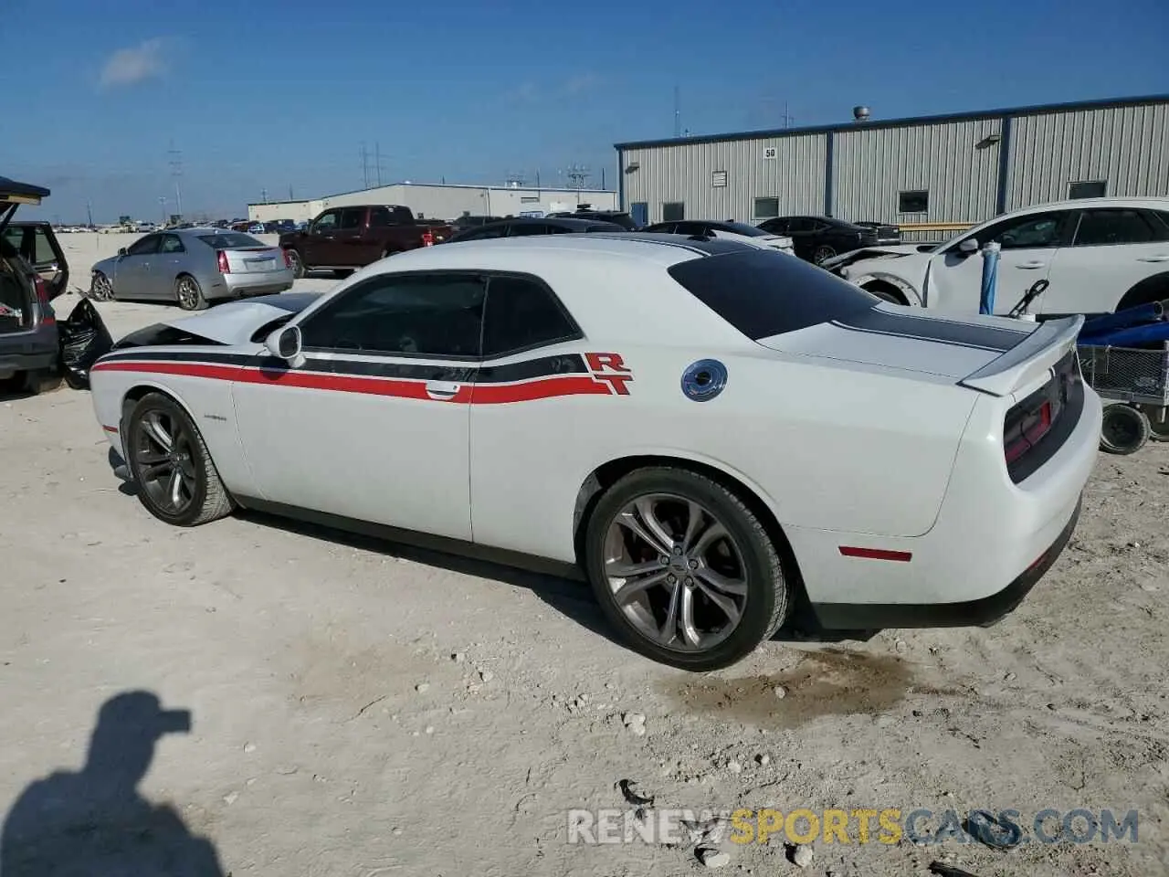 2 fotografías del automóvil dañado 2C3CDZBT1MH516774 DODGE CHALLENGER 2021