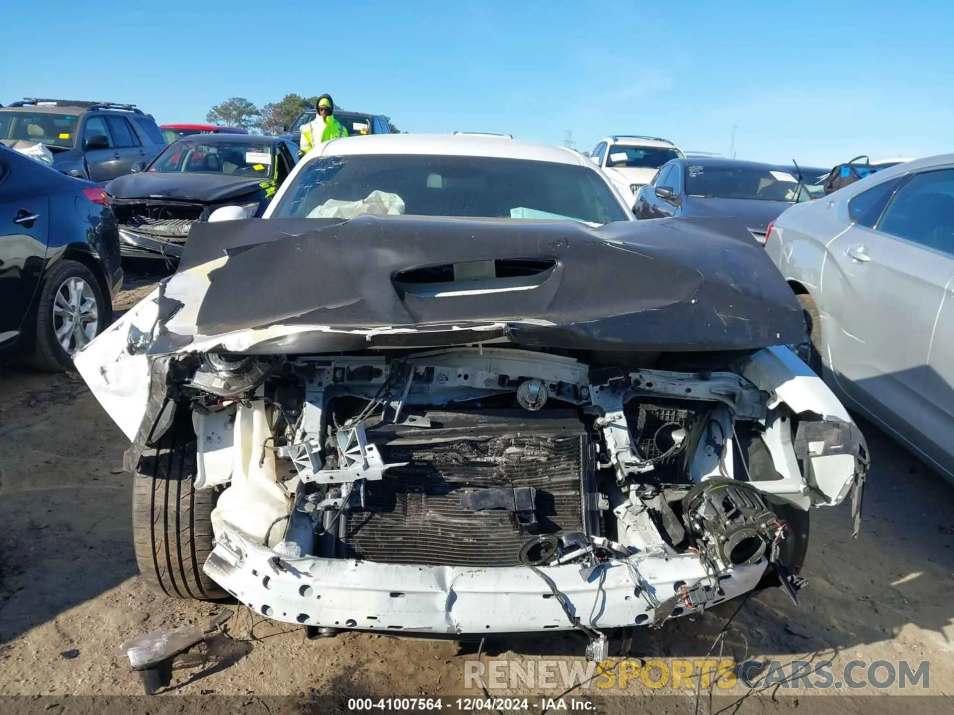12 fotografías del automóvil dañado 2C3CDZBT9MH506400 DODGE CHALLENGER 2021