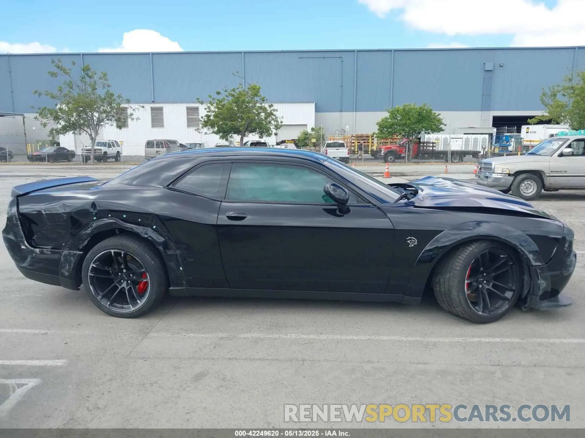 14 fotografías del automóvil dañado 2C3CDZC93MH626955 DODGE CHALLENGER 2021