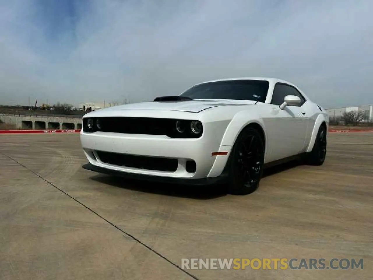 2 fotografías del automóvil dañado 2C3CDZFJ8MH510351 DODGE CHALLENGER 2021
