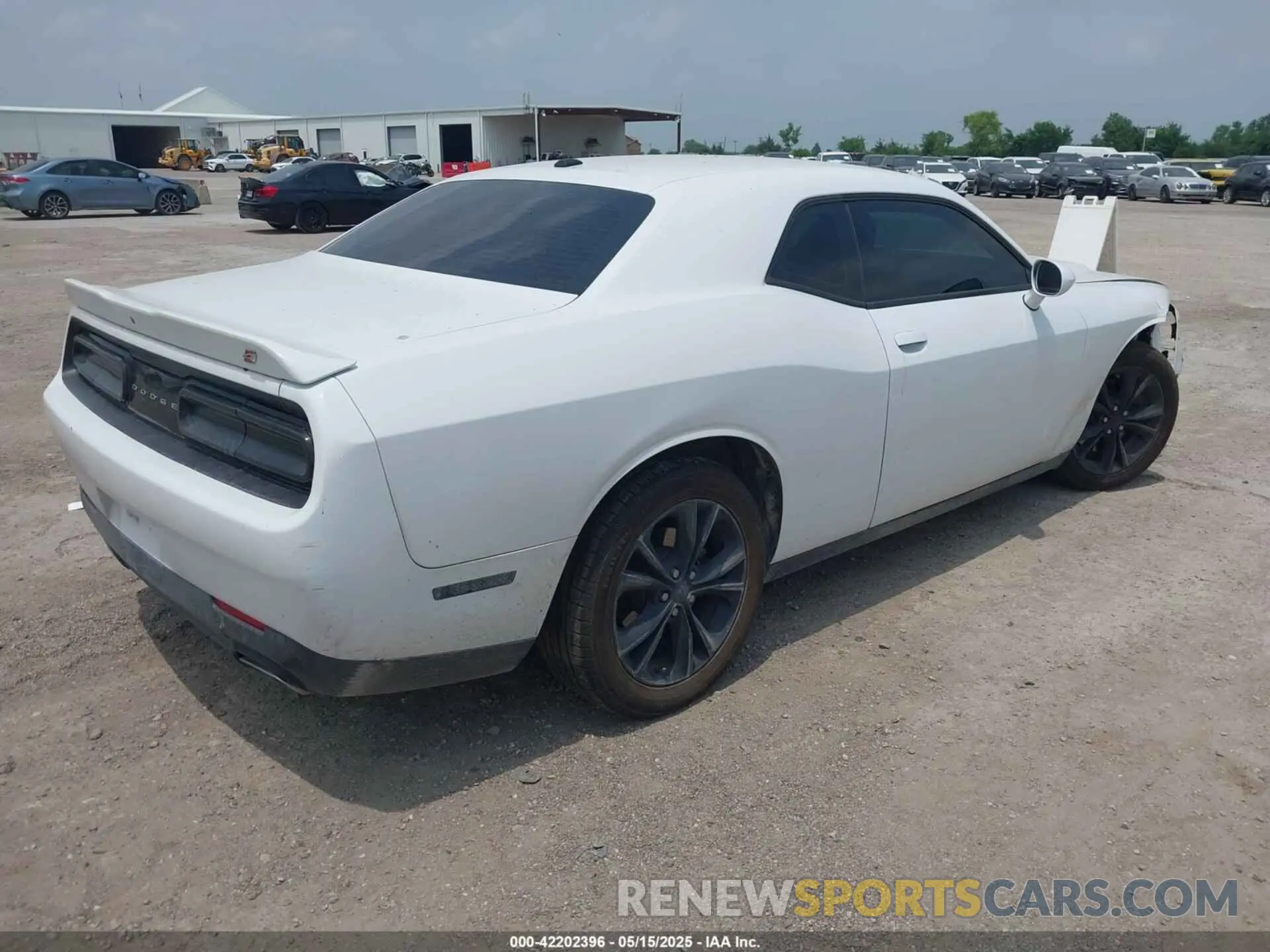 4 fotografías del automóvil dañado 2C3CDZGG2MH521669 DODGE CHALLENGER 2021