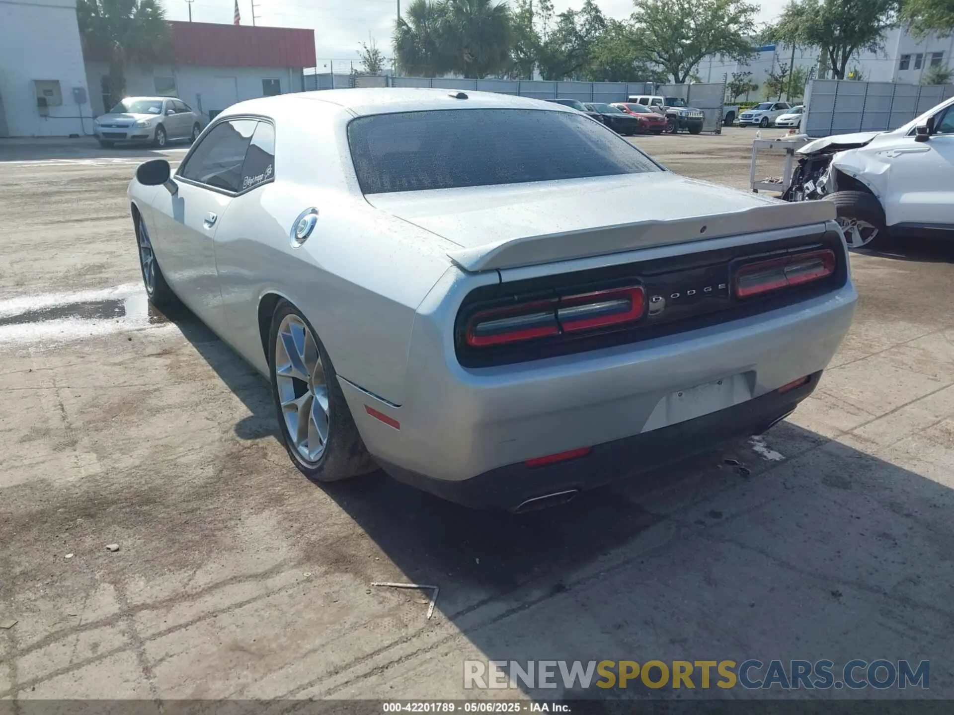 3 fotografías del automóvil dañado 2C3CDZJG0MH680845 DODGE CHALLENGER 2021