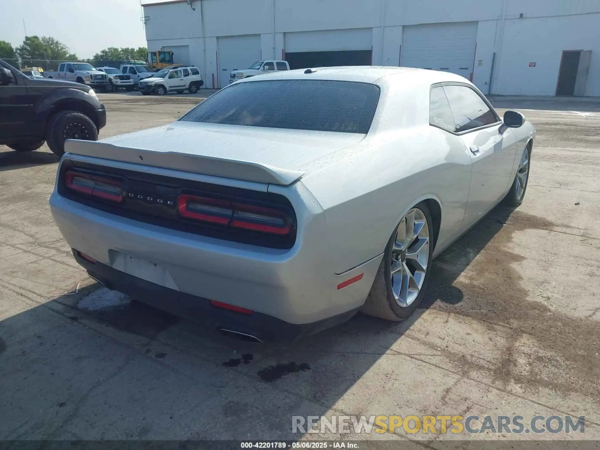 4 fotografías del automóvil dañado 2C3CDZJG0MH680845 DODGE CHALLENGER 2021